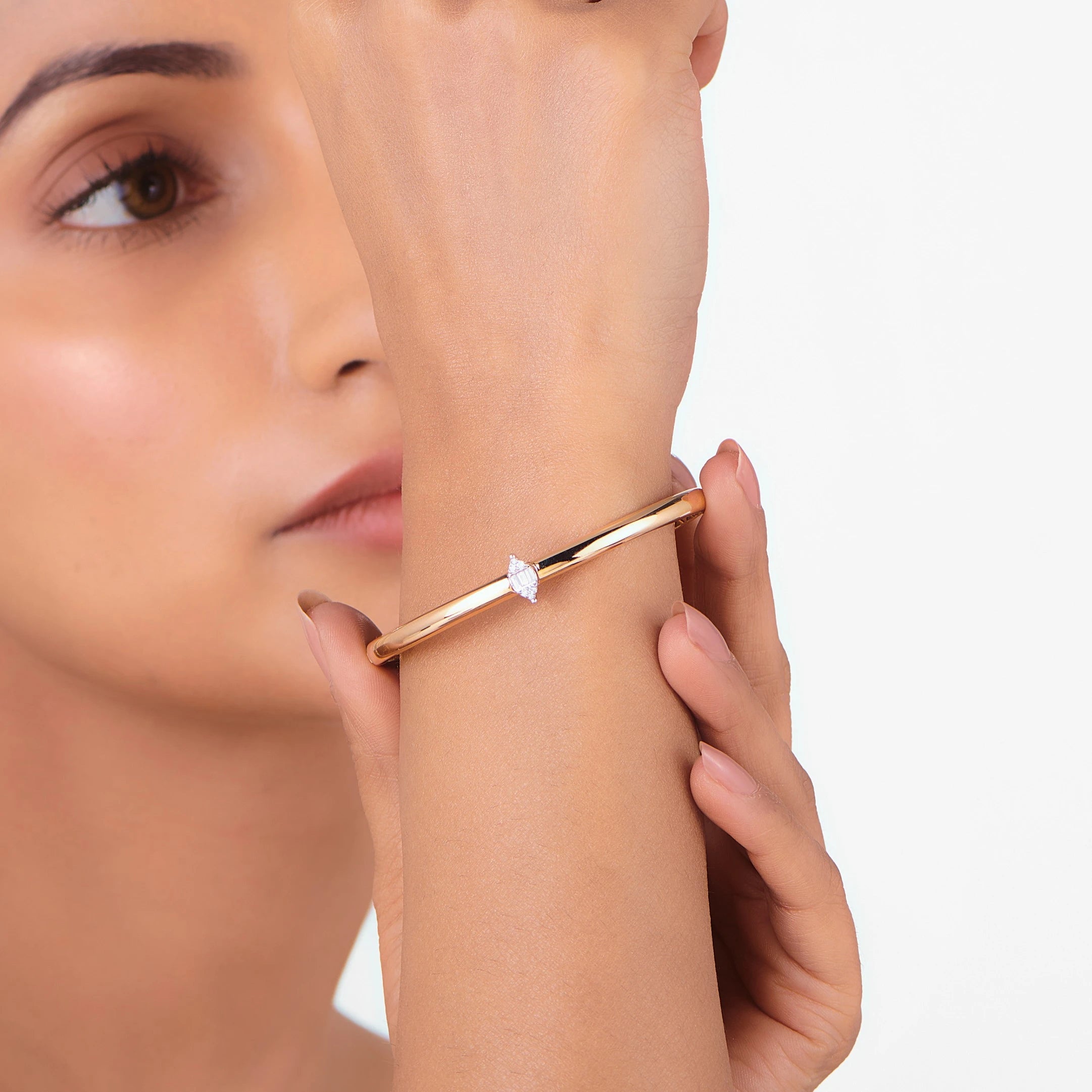 Soiree Luxe Marquise Mirage Bracelet - Zen Diamond India