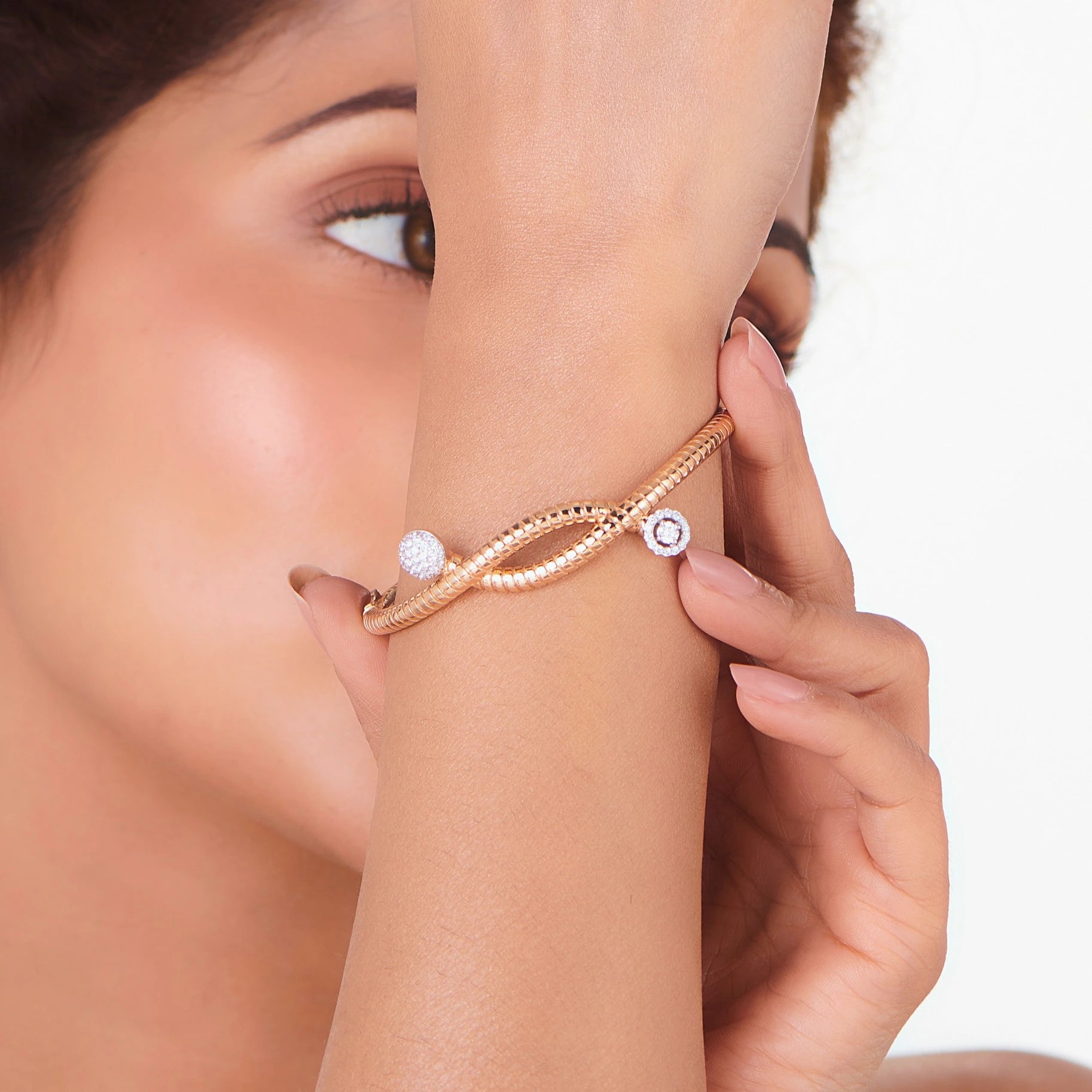 Soiree Cosmic Pulse Orbit Bracelet - Zen Diamond India