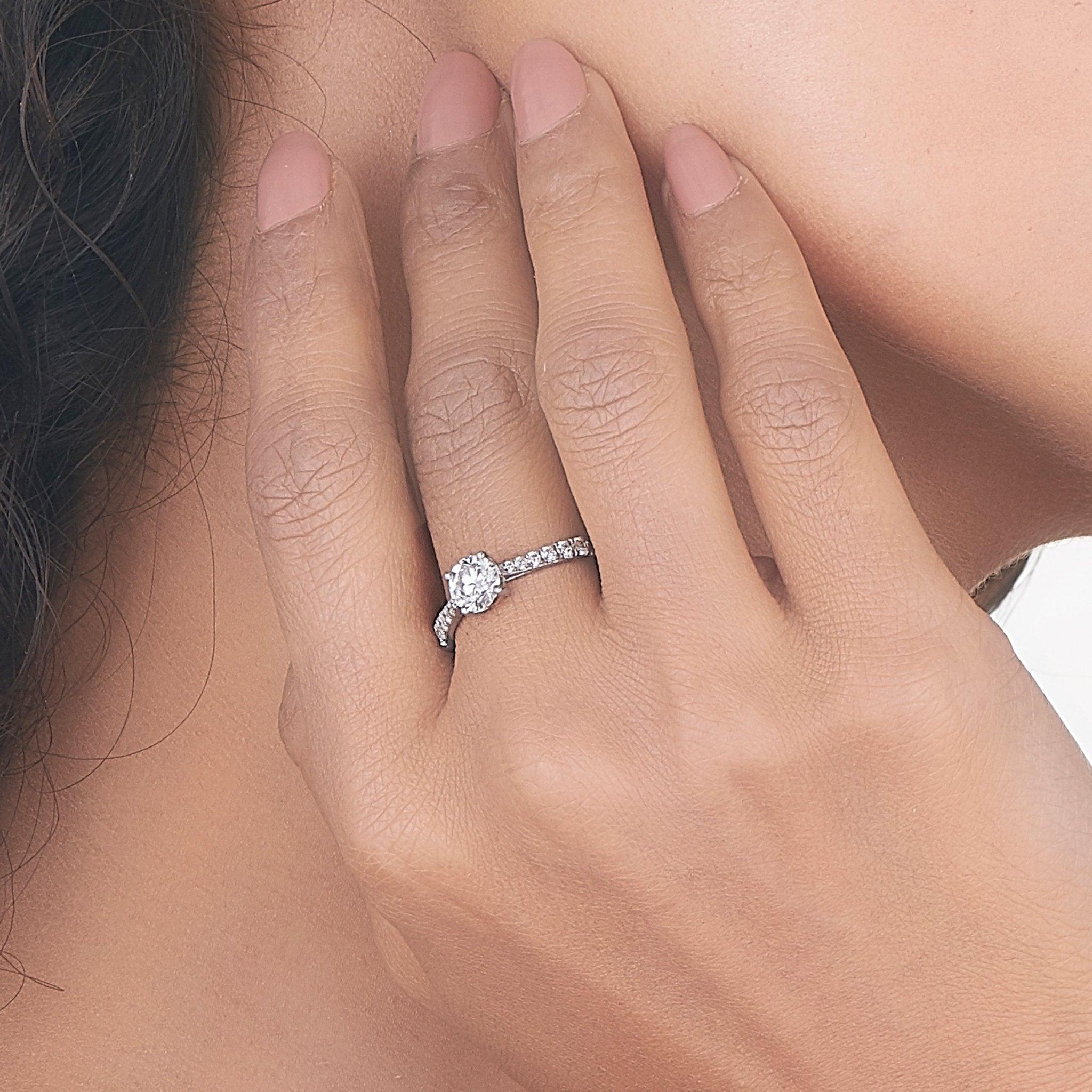 Zen Pirlanta 0.70 cts Round Solitaire Ring