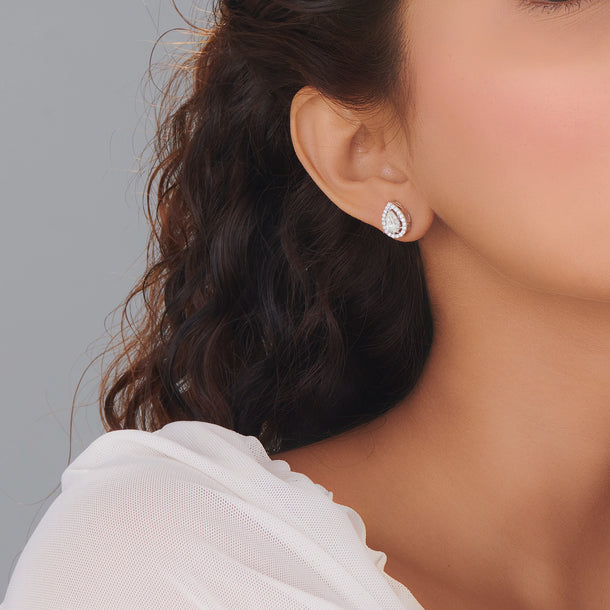 Solitaire Shimmering Dewlight Studs - Zen Diamond India