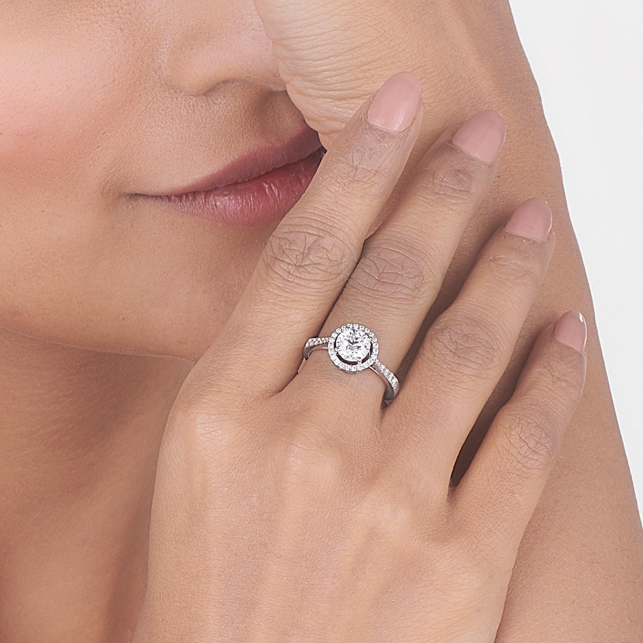 Zen Pirlanta 0.90 cts Round Halo Solitaire Ring