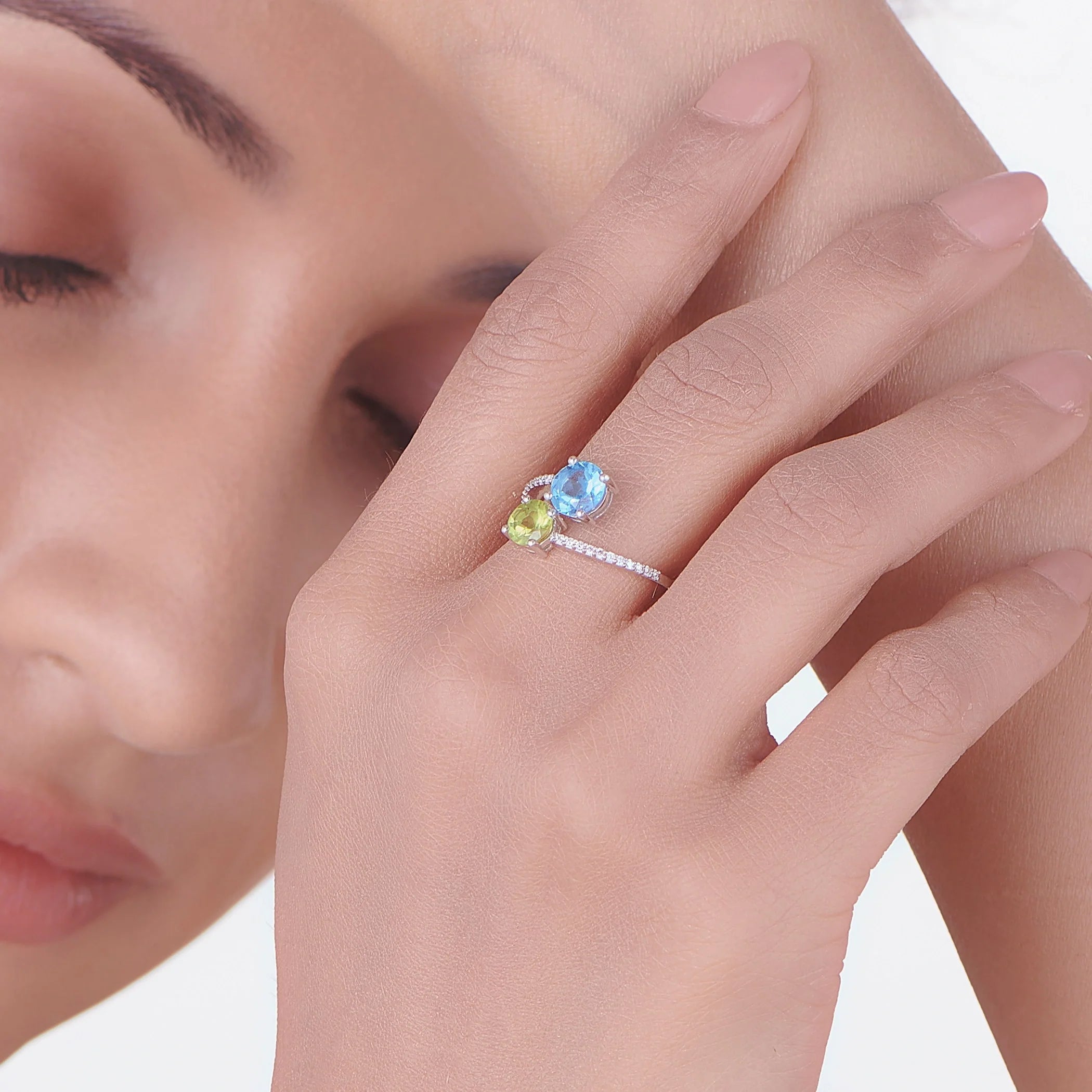Color Pop Twist Luxe Ring - Zen Diamond India