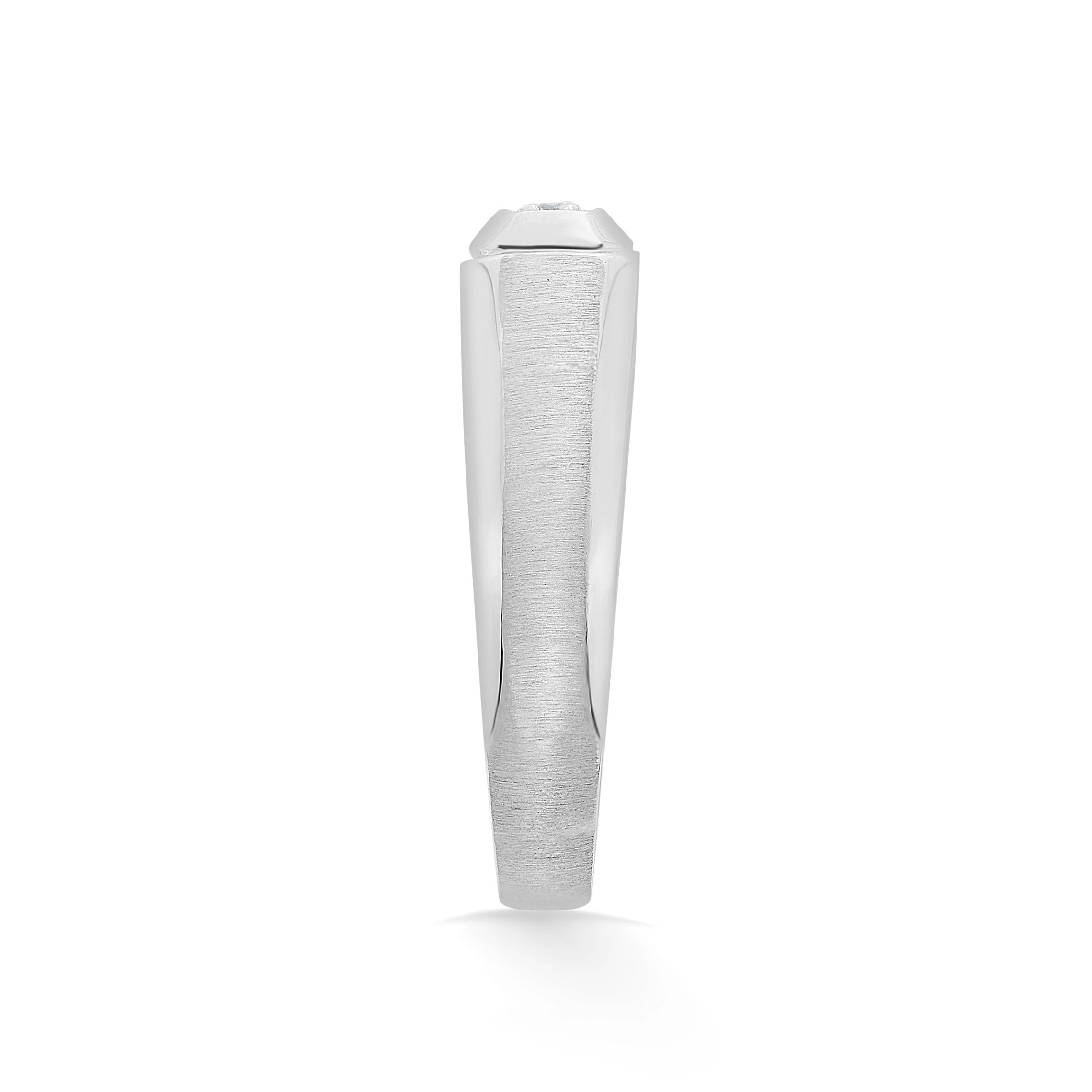 Hugo Legacy Signet Ring - Zen Diamond India