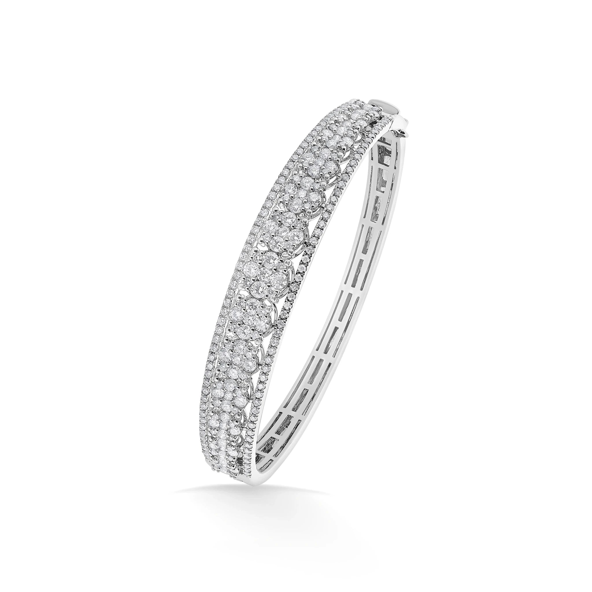 Enchante Glacial Bloom Bracelet - Zen Diamond India