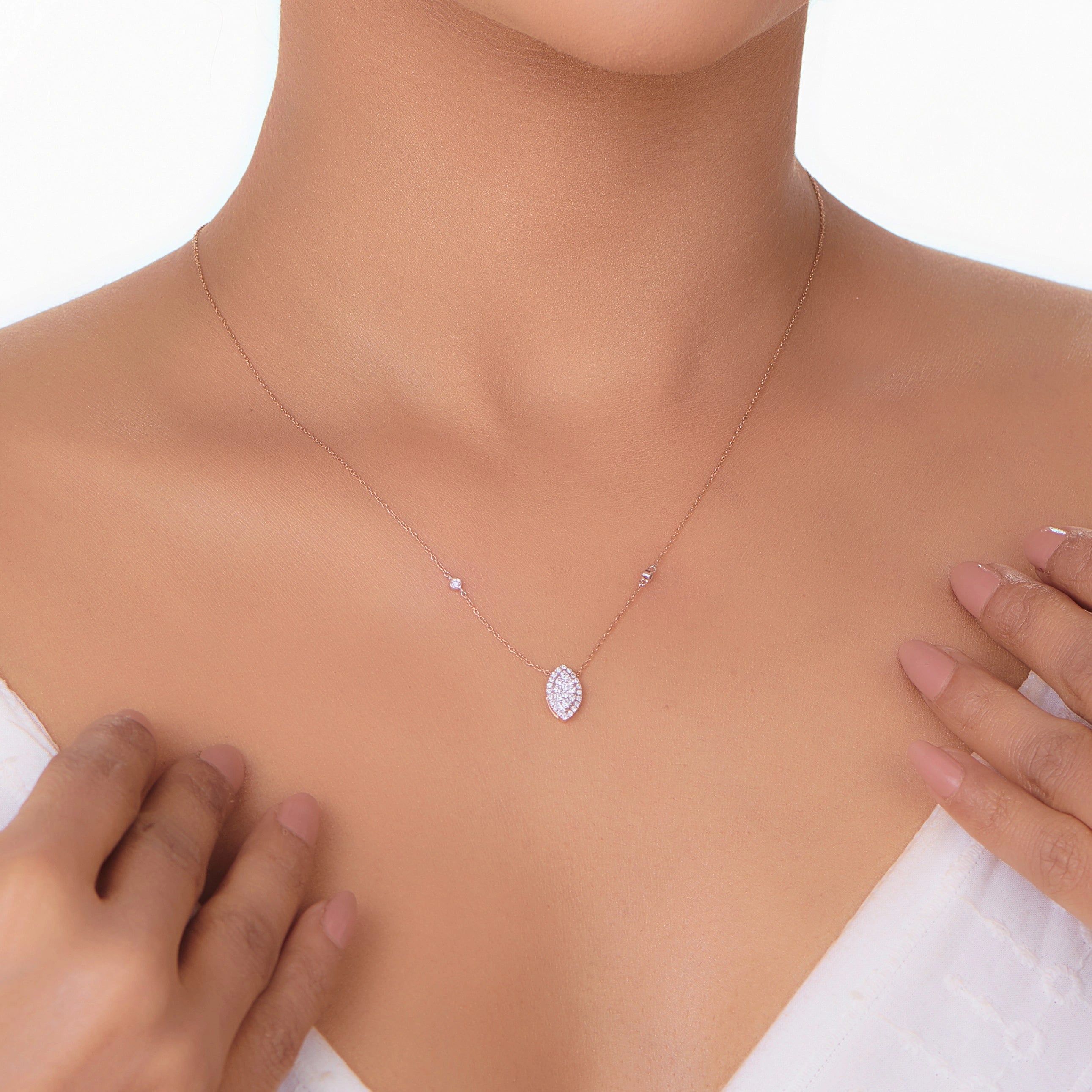 Deck Up Starlit Elegance Pendant - Zen Diamond India