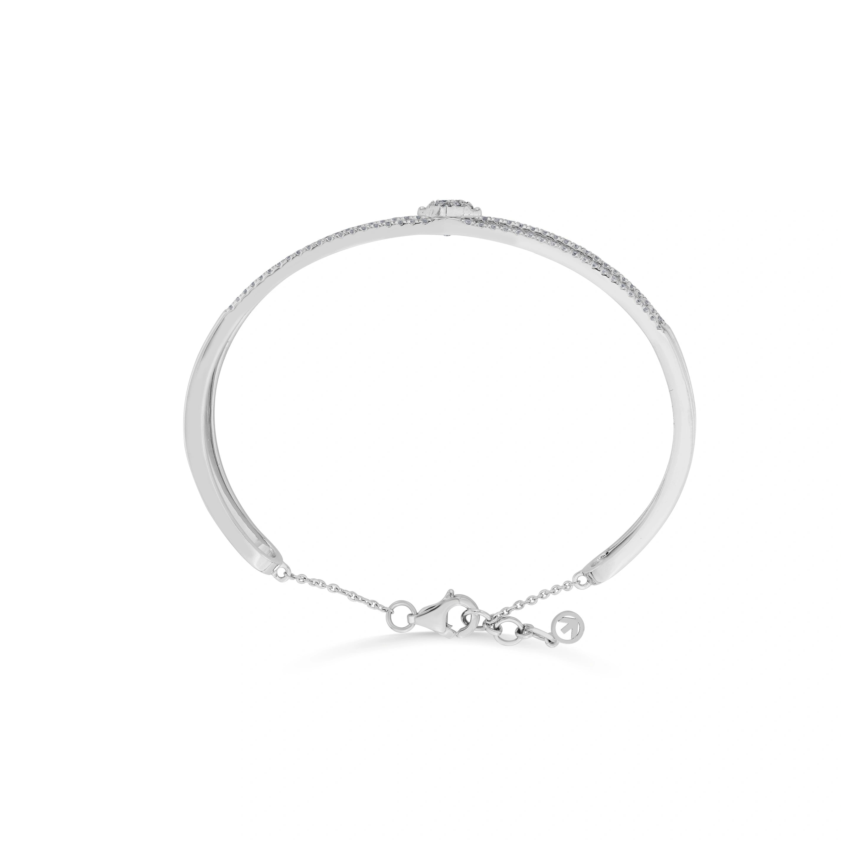 Enchante Clover Streamline Bracelet - Zen Diamond India