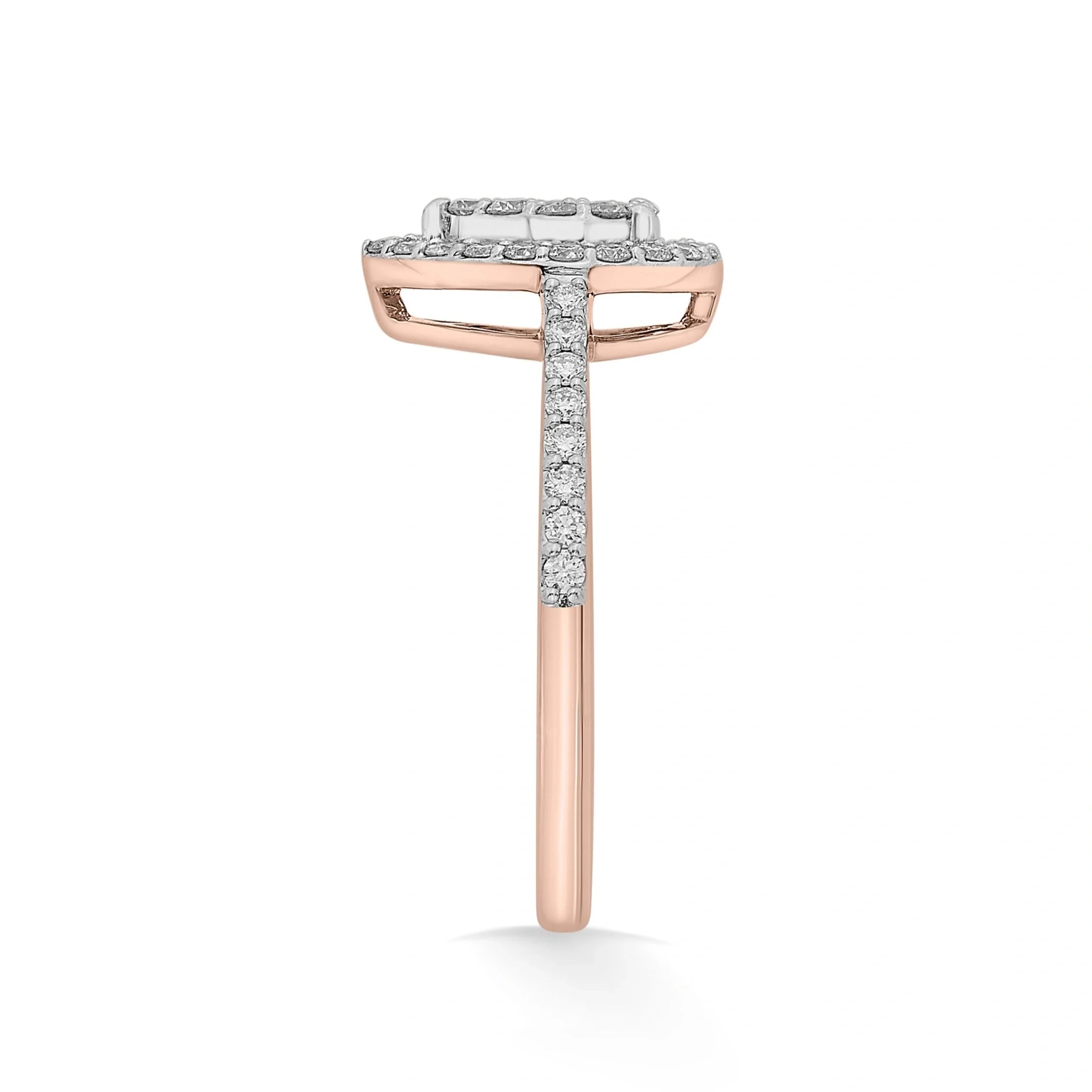 Sassy Glam Halo Luxe Ring - Zen Diamond India