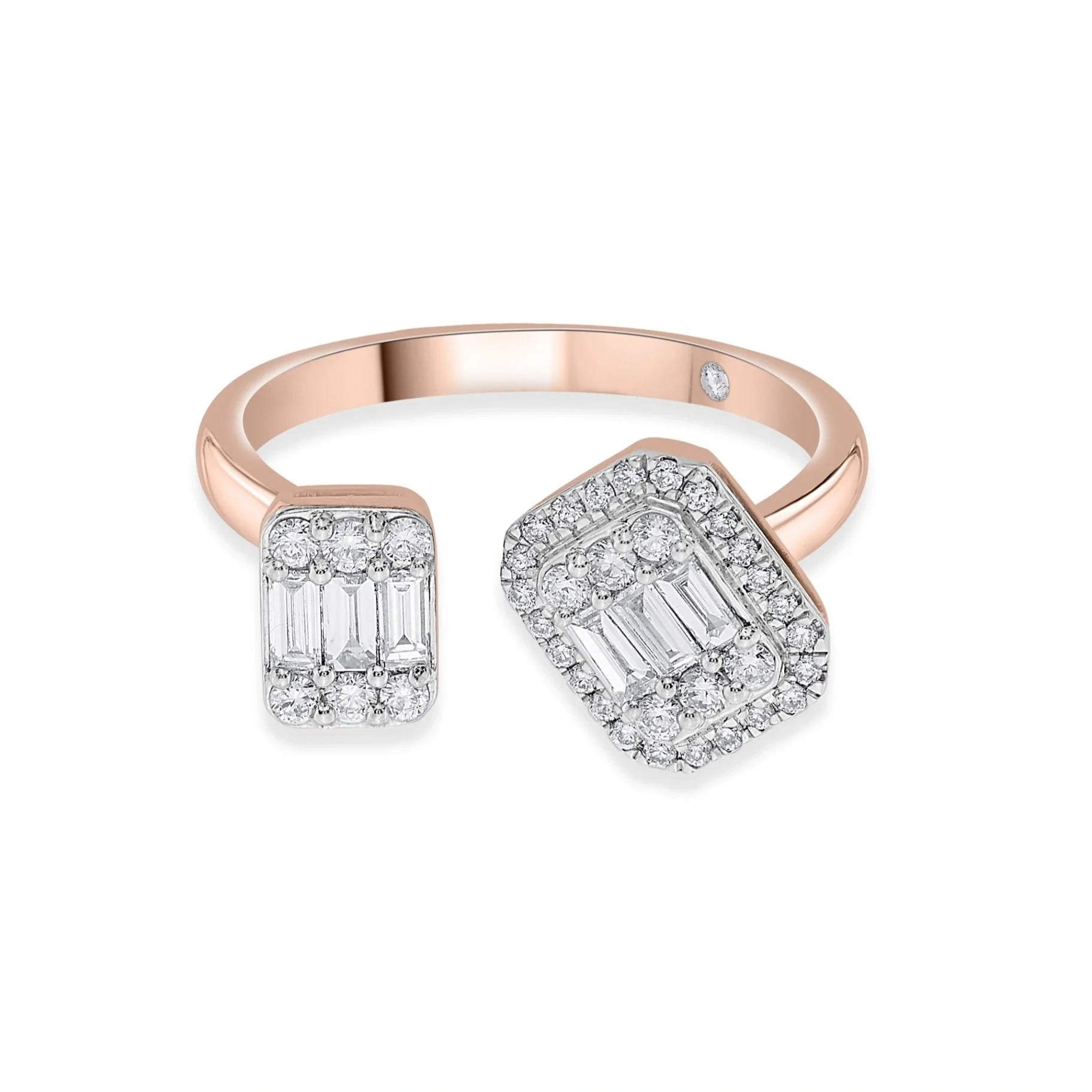 MOI Emerald Cluster Ring - Zen Diamond India