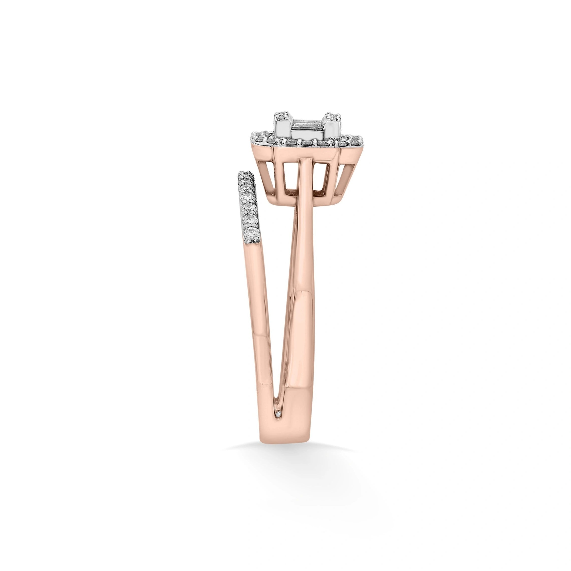 Enchante Baguette Halo Royale Ring