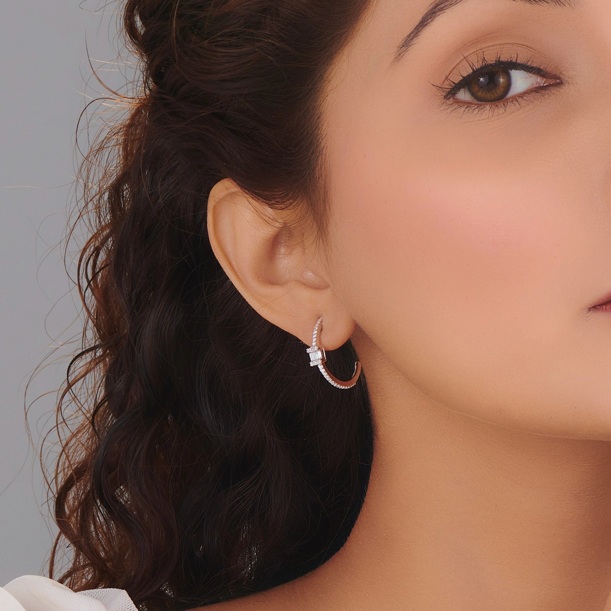 Classic Geometric Center Sparkle Earrings - Zen Diamond India