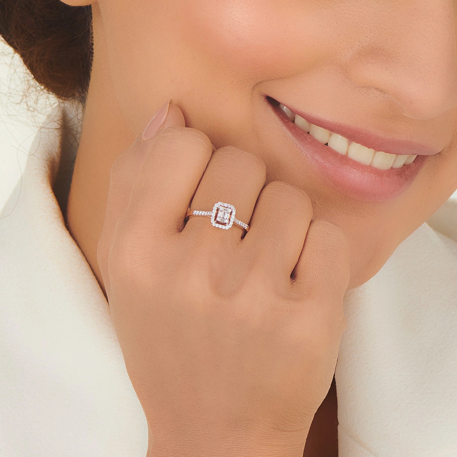 Luminous Halo Fusion Ring - Zen Diamond India