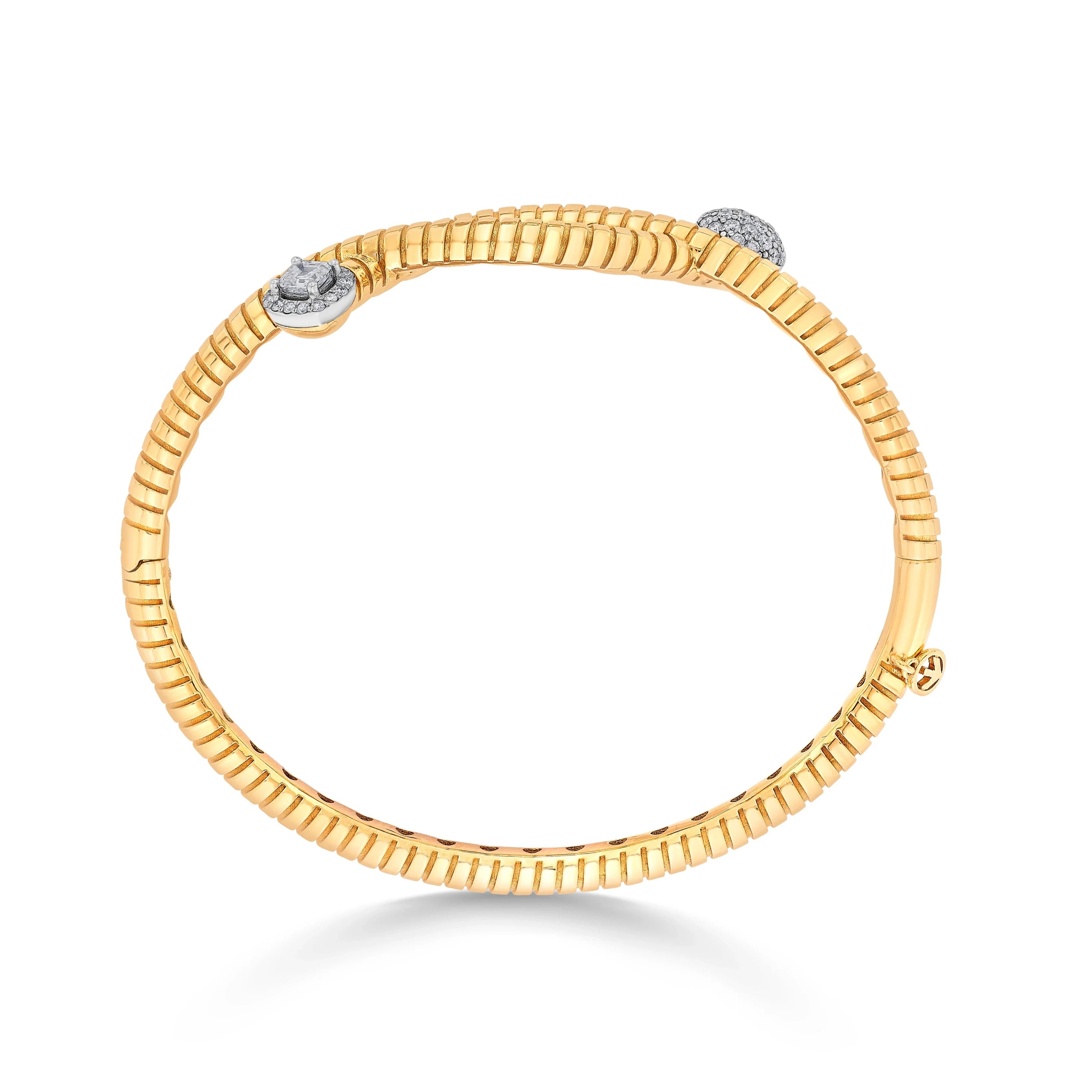 Soirée Mirage Wave Luxe Bangle - Zen Diamond India