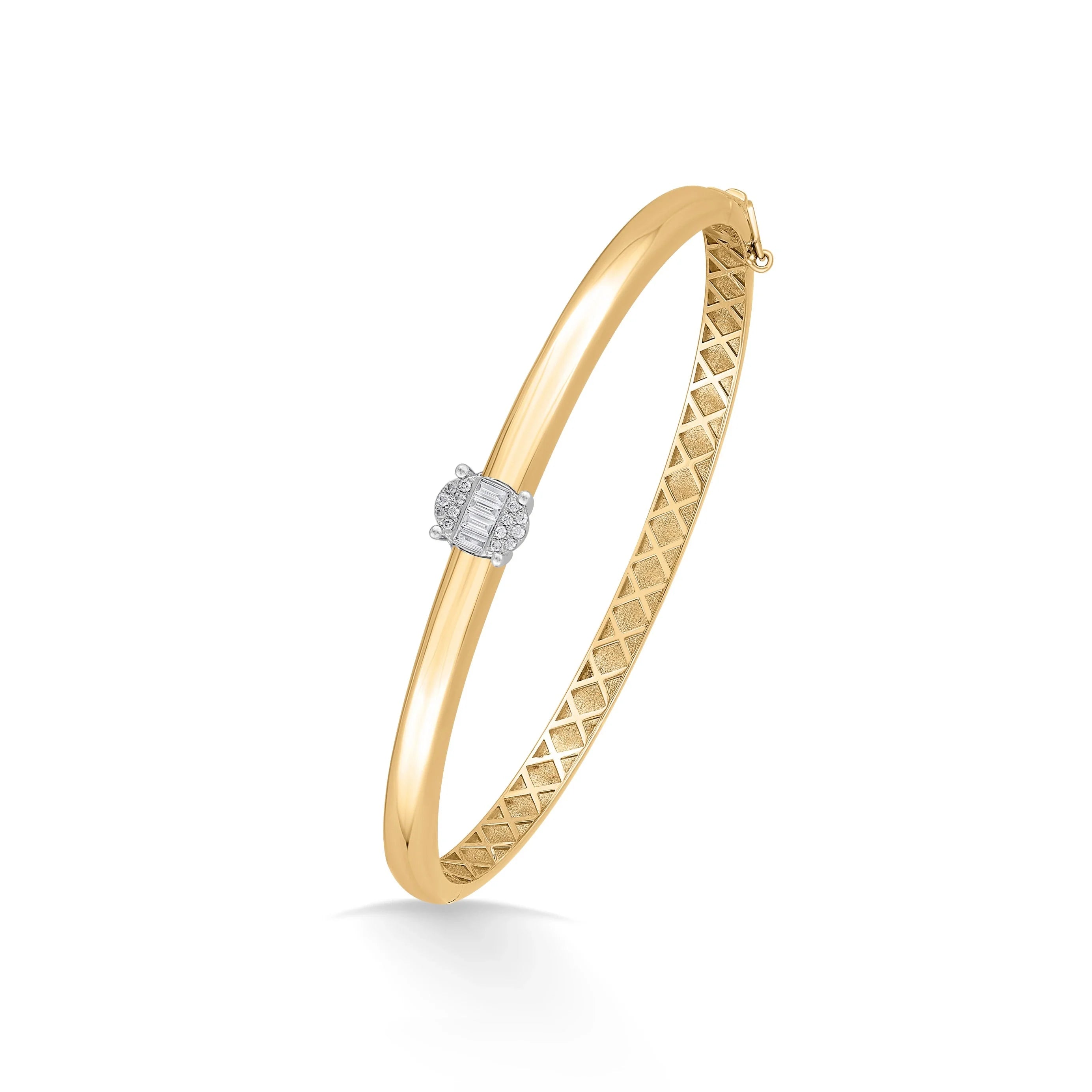 Soirée Luxe Glimmer Bar Bangle - Zen Diamond India