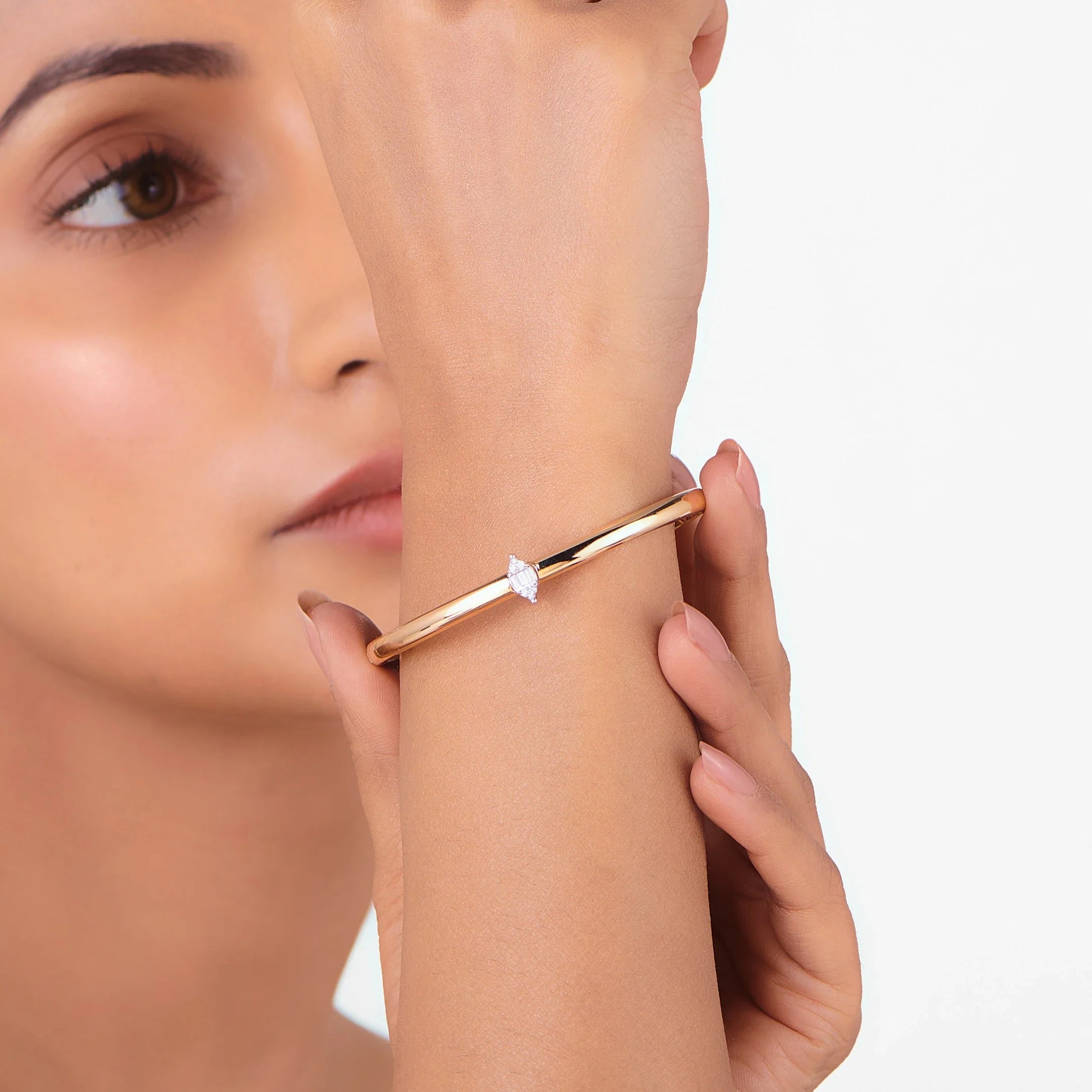 Soirée Luxe Marquise Mirage Bangle - Zen Diamond India