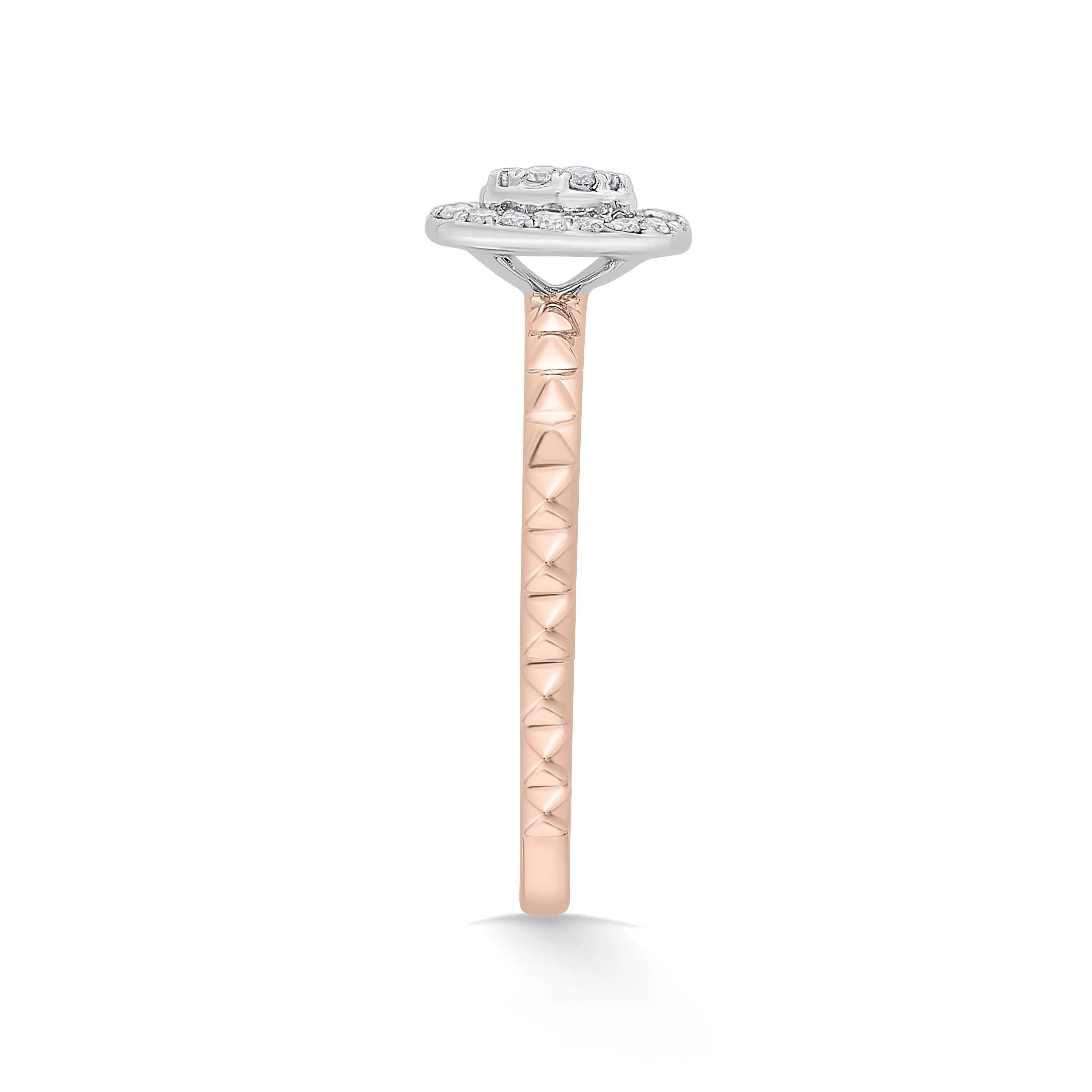 Soirée Oval Nova Spark Ring - Zen Diamond India