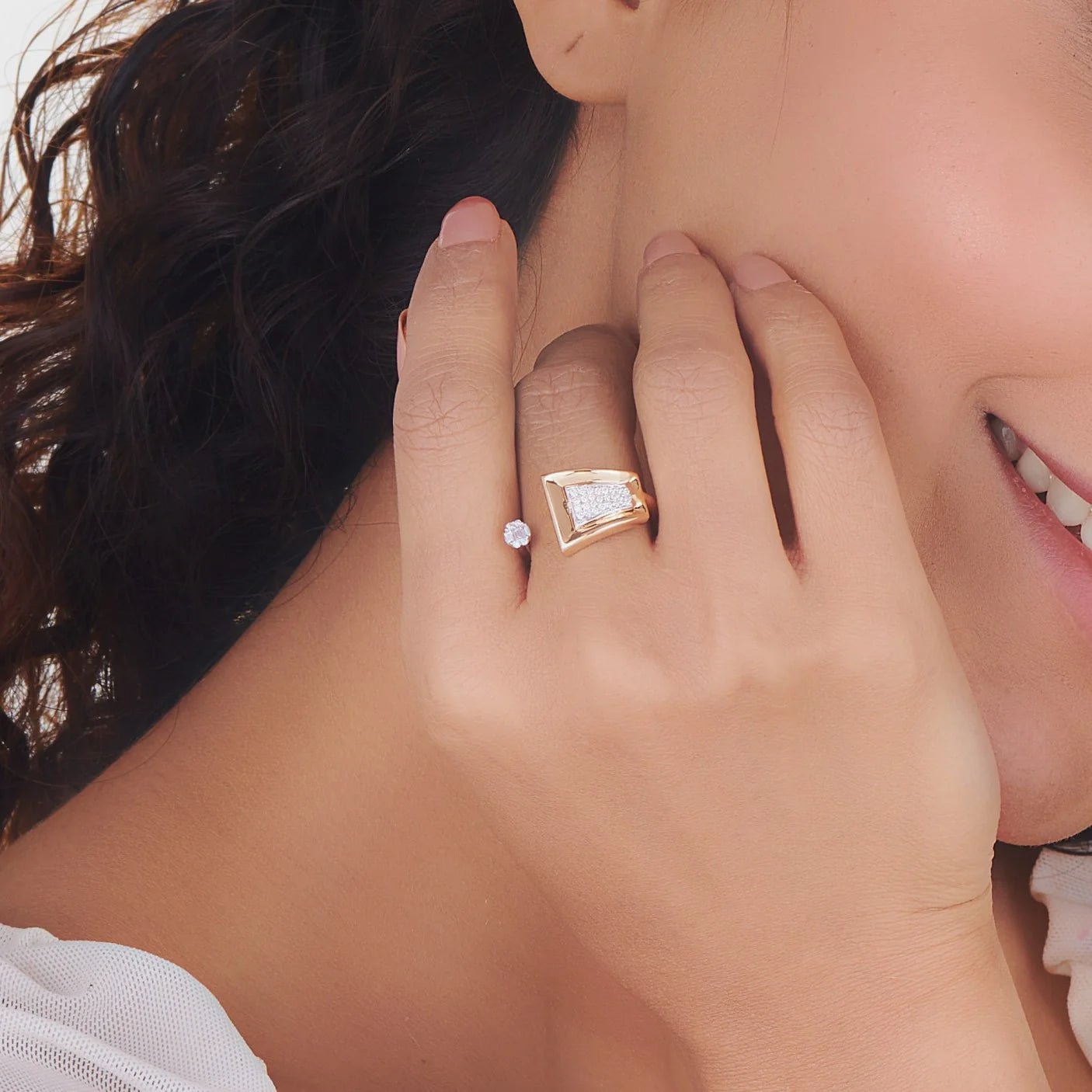 Soirée Apex Glint Armor Ring - Zen Diamond India
