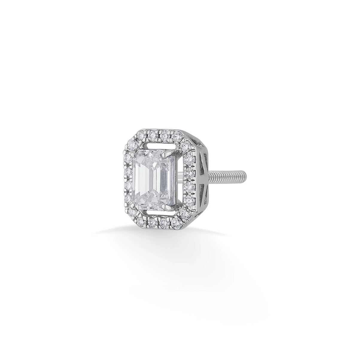 Solitaire Regal Glow Studs - Zen Diamond India