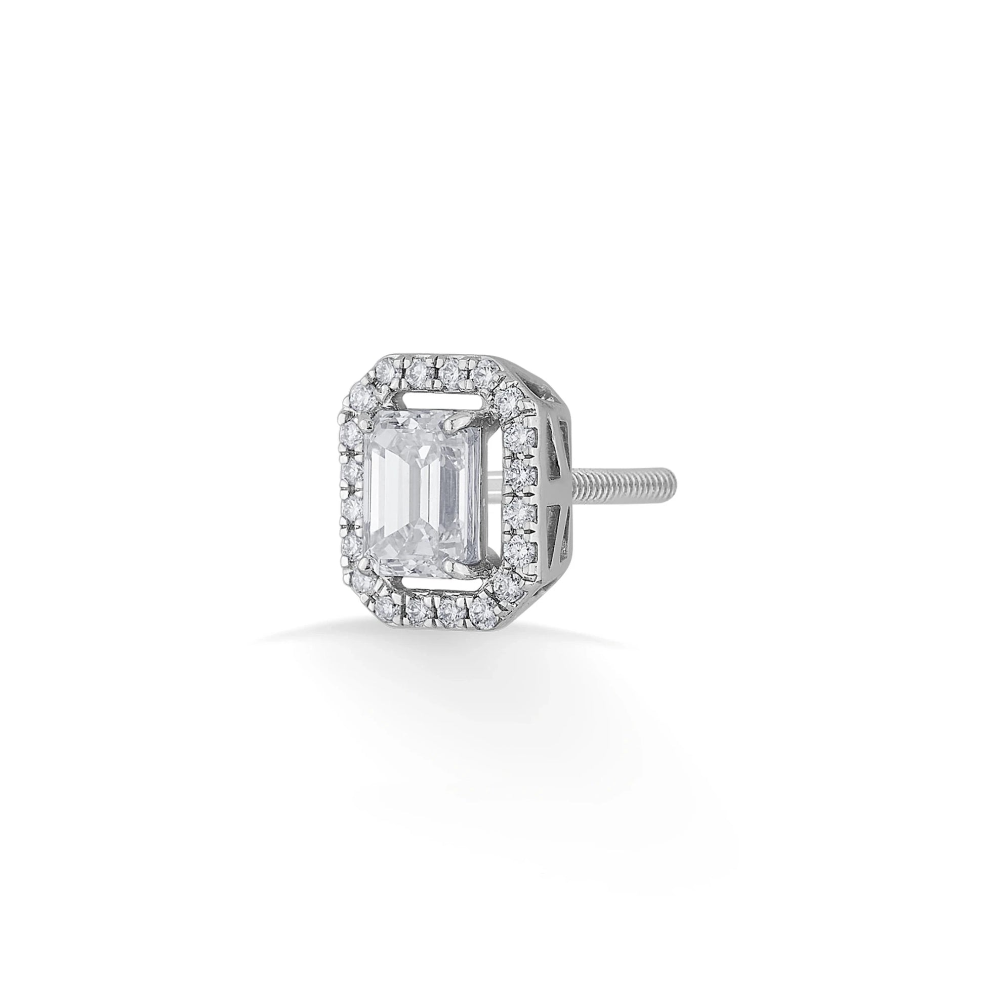 Solitaire Regal Glow Studs - Zen Diamond India
