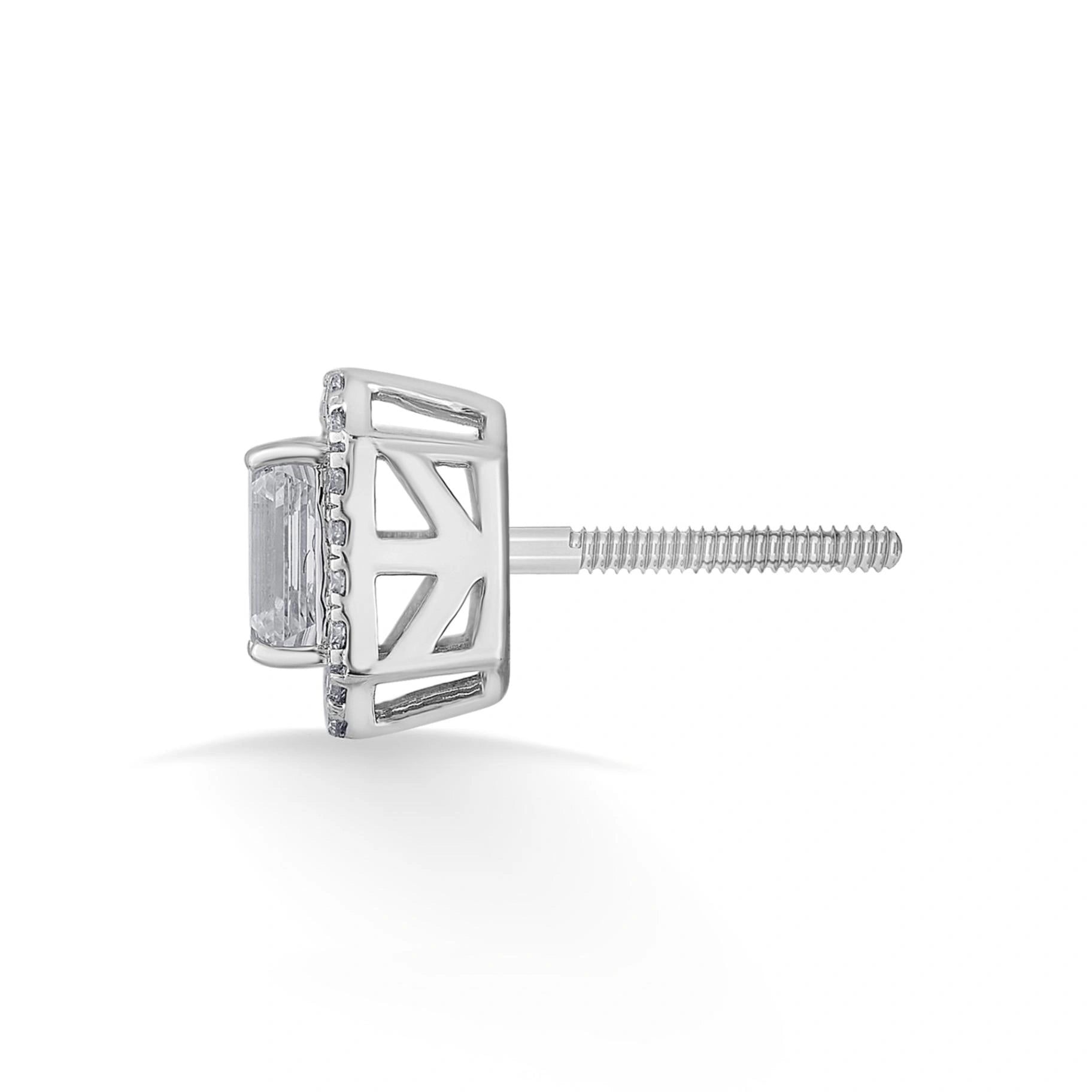 Solitaire Regal Glow Studs - Zen Diamond India