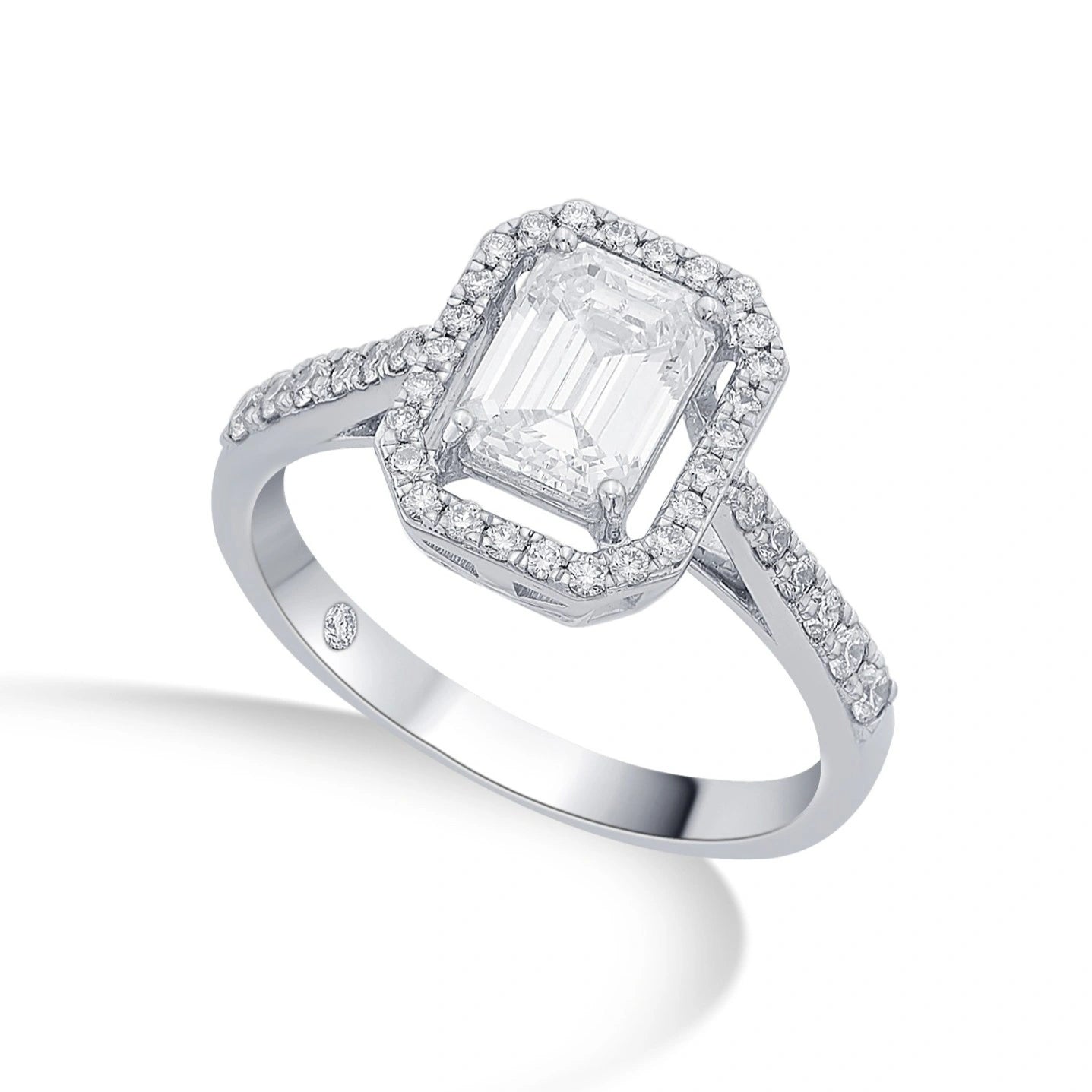 Zen Pirlanta Emerald Deco Centerpiece Ring - Zen Diamond India