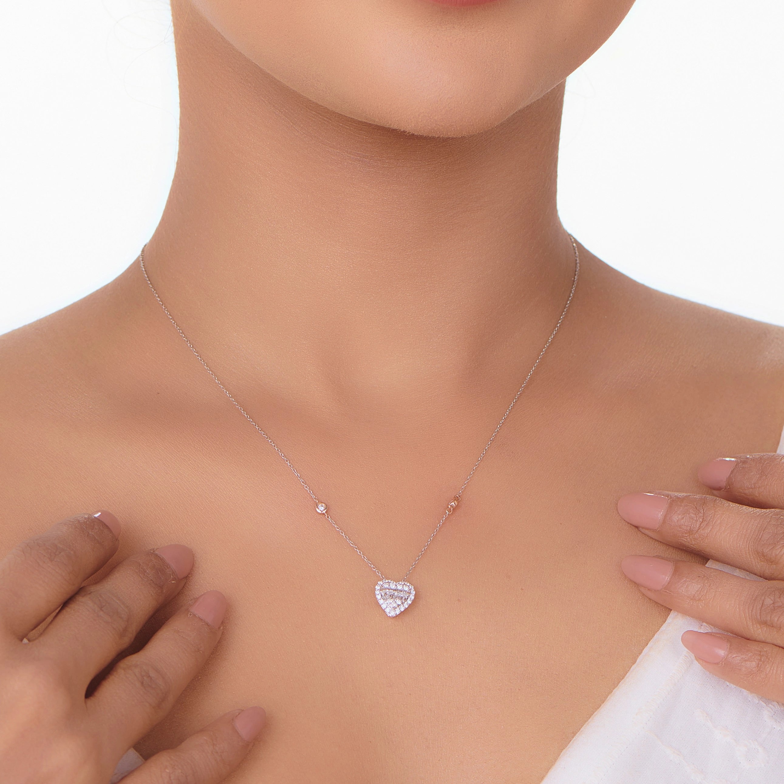 Regal Radiance Heart Pendant - Zen Diamond India
