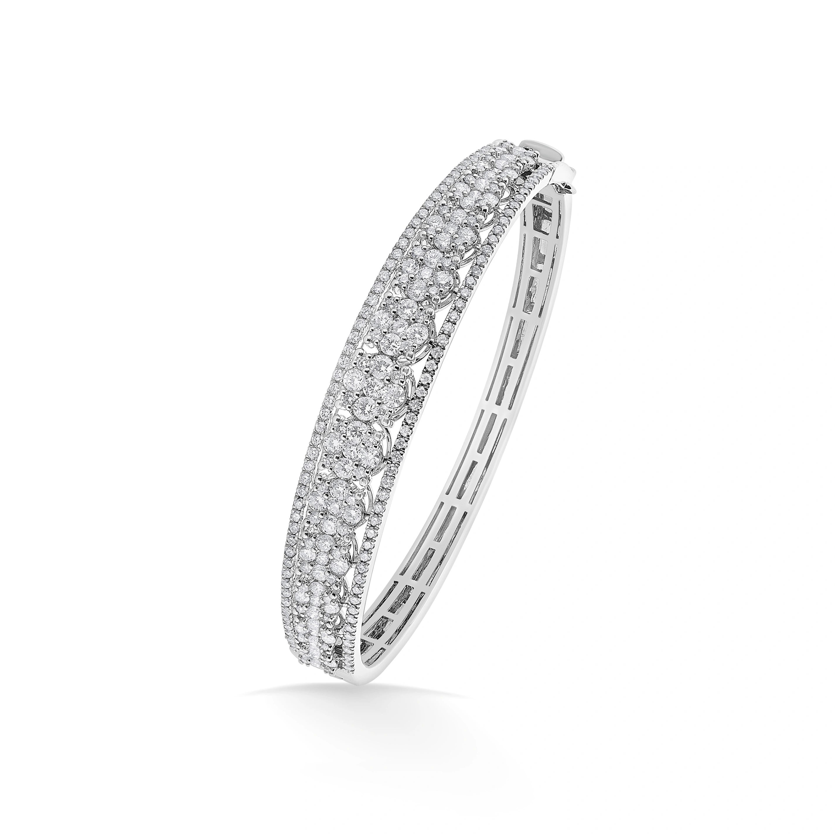 Enchante Glacial Bloom Bracelet - Zen Diamond India