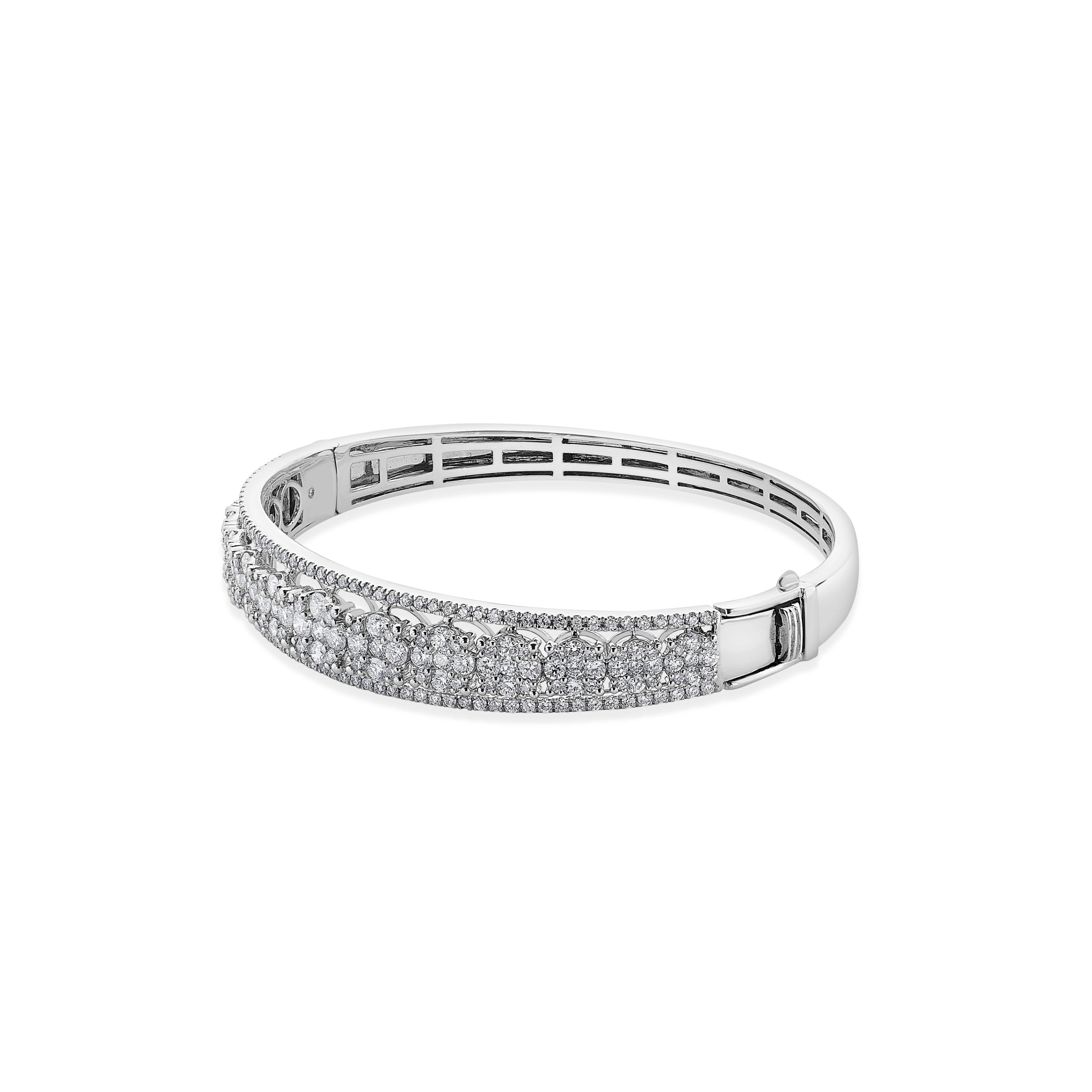 Enchante Glacial Bloom Bracelet - Zen Diamond India