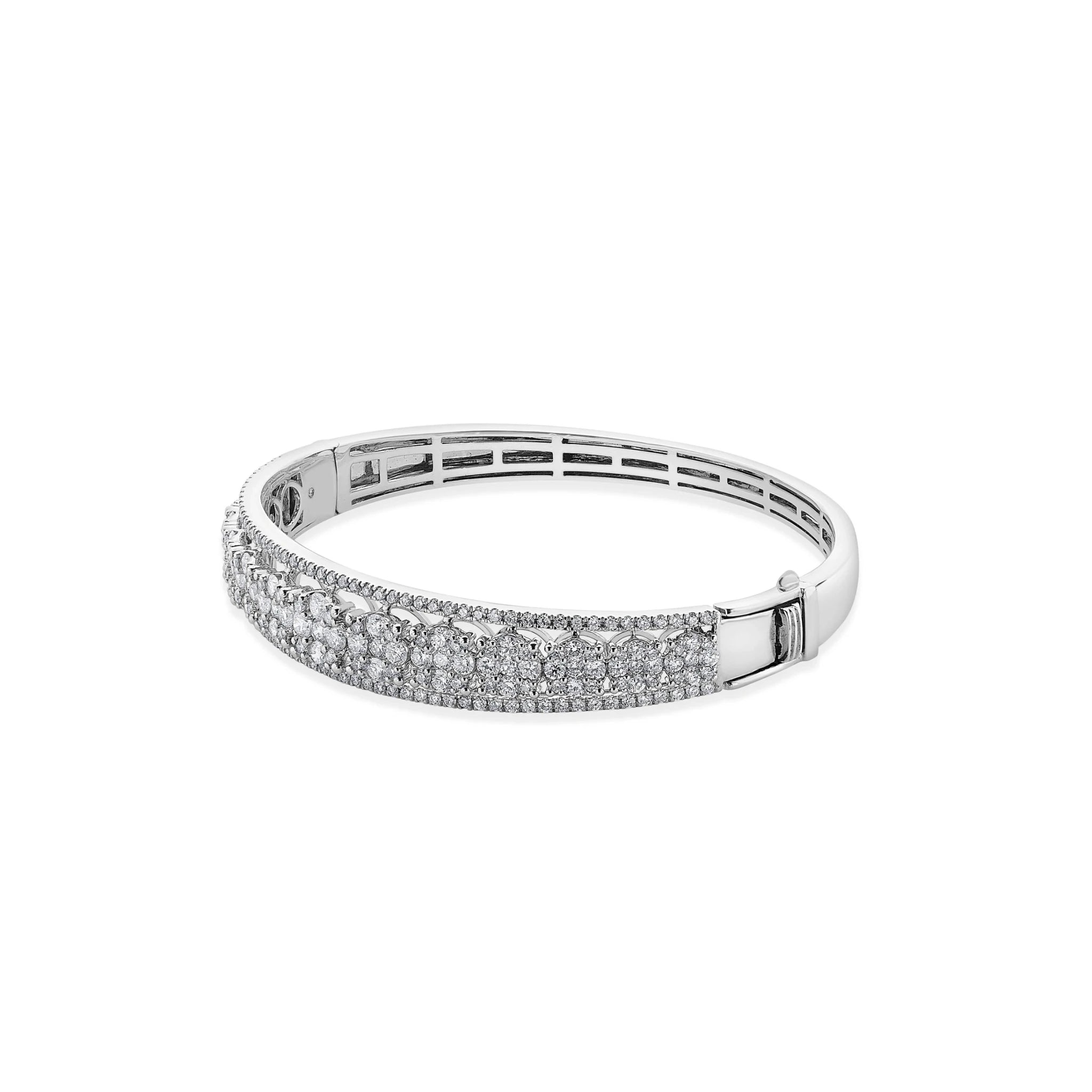 Enchante Glacial Bloom Bracelet - Zen Diamond India