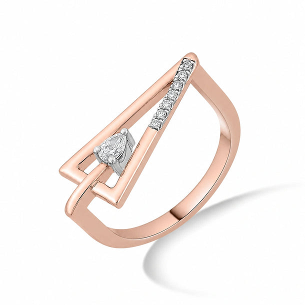 Seven Up Trigonal Ring
