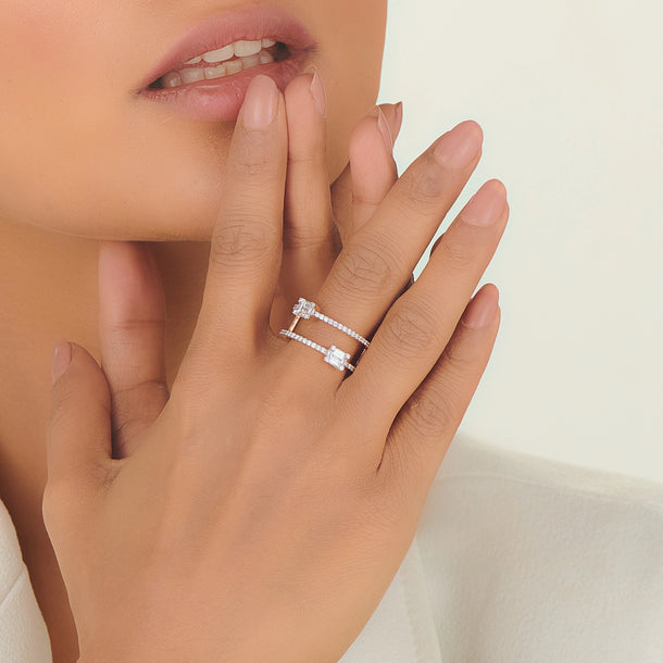 Rose Eclat Twin Emerald Diamond Ring