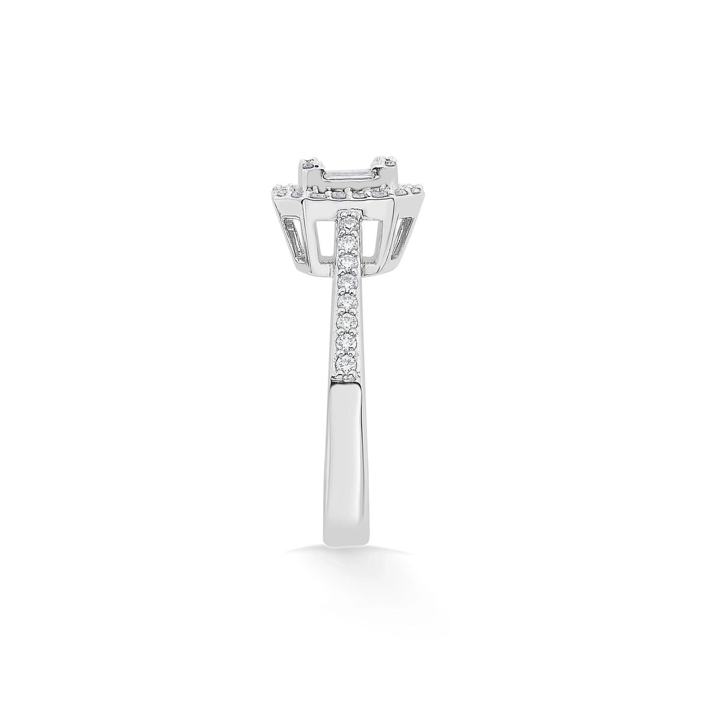 Regal Radiance Emerald Halo Ring - Zen Diamond India