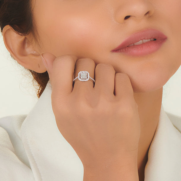 Regal Radiance Emerald Halo Ring