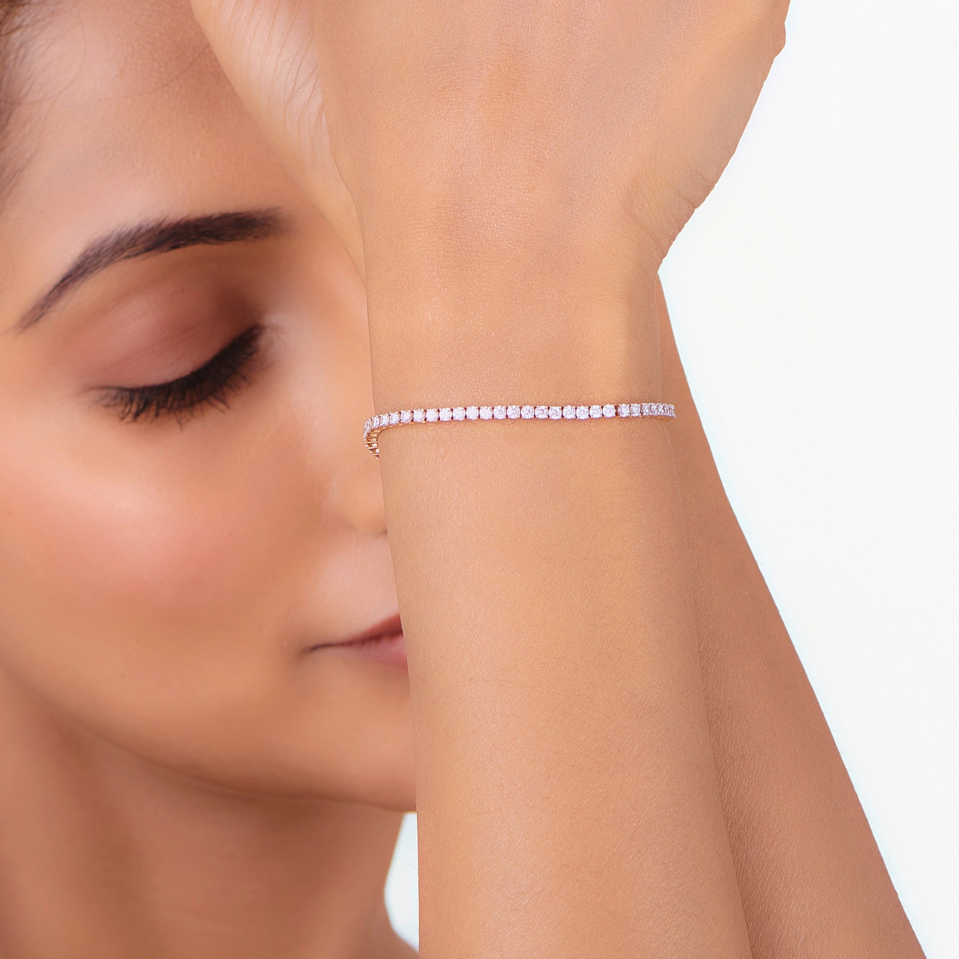 Solitaire Eternal Spark Loop Bracelet - Zen Diamond India
