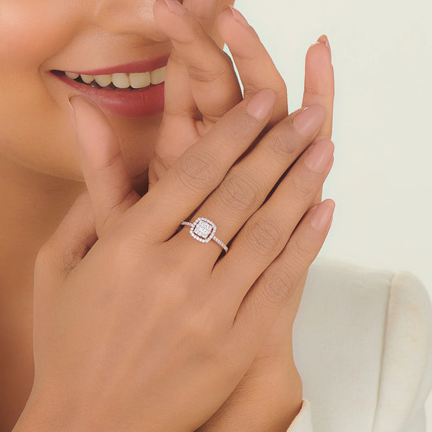 Sassy Spark Halo Ring