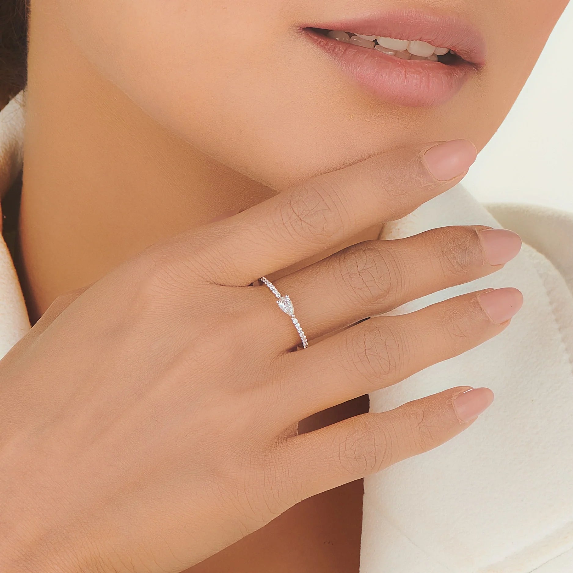 Zen Pirlanta Off - Center Grace Ring - Zen Diamond India