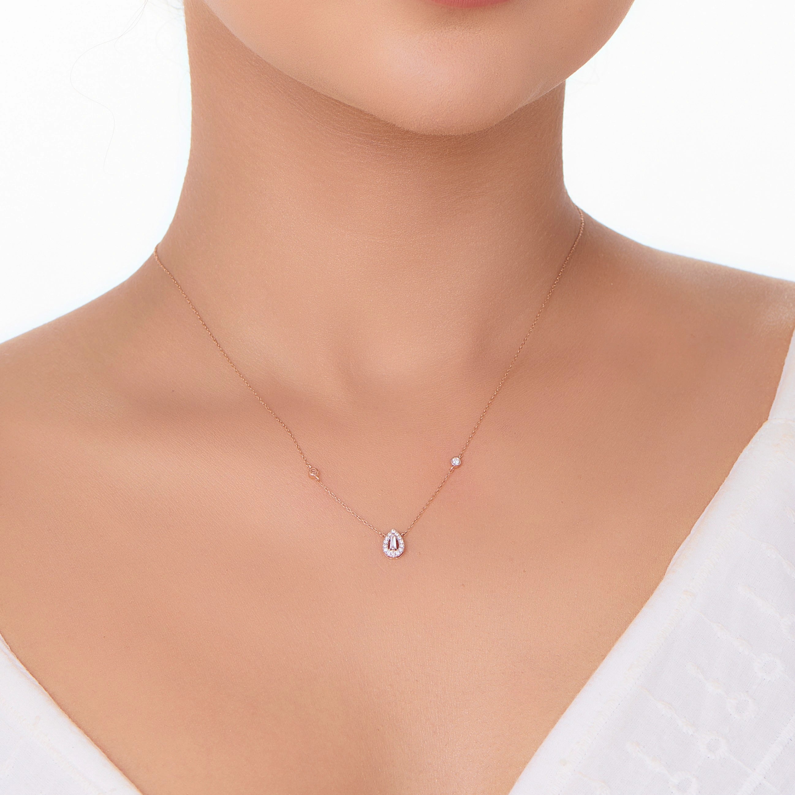 Deck Up Diamond Dewdrop Pendant - Zen Diamond India