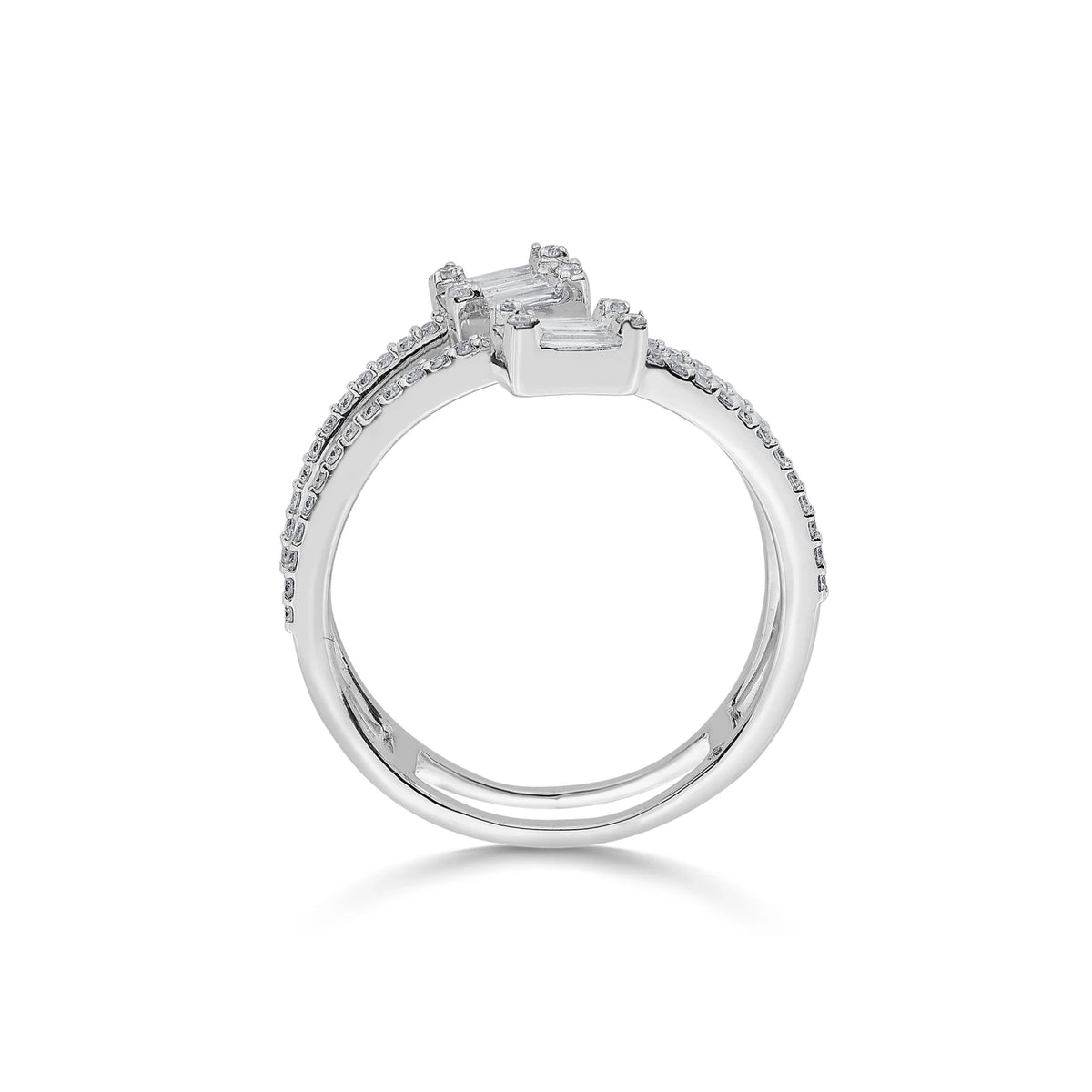 Twilight Spiral Emerald Diamond Ring - Zen Diamond India