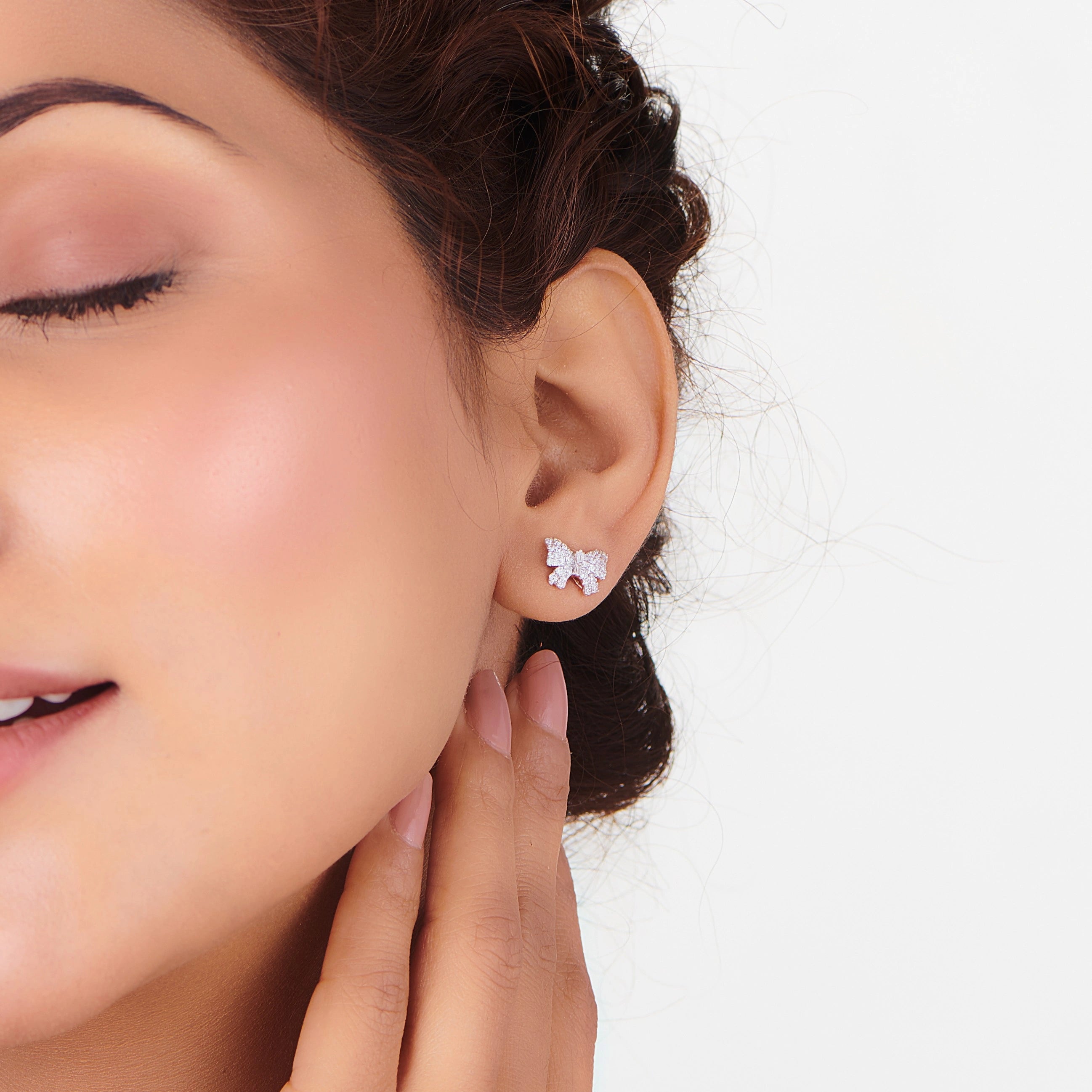 Sassy Heartfelt Glow Earrings - Zen Diamond India