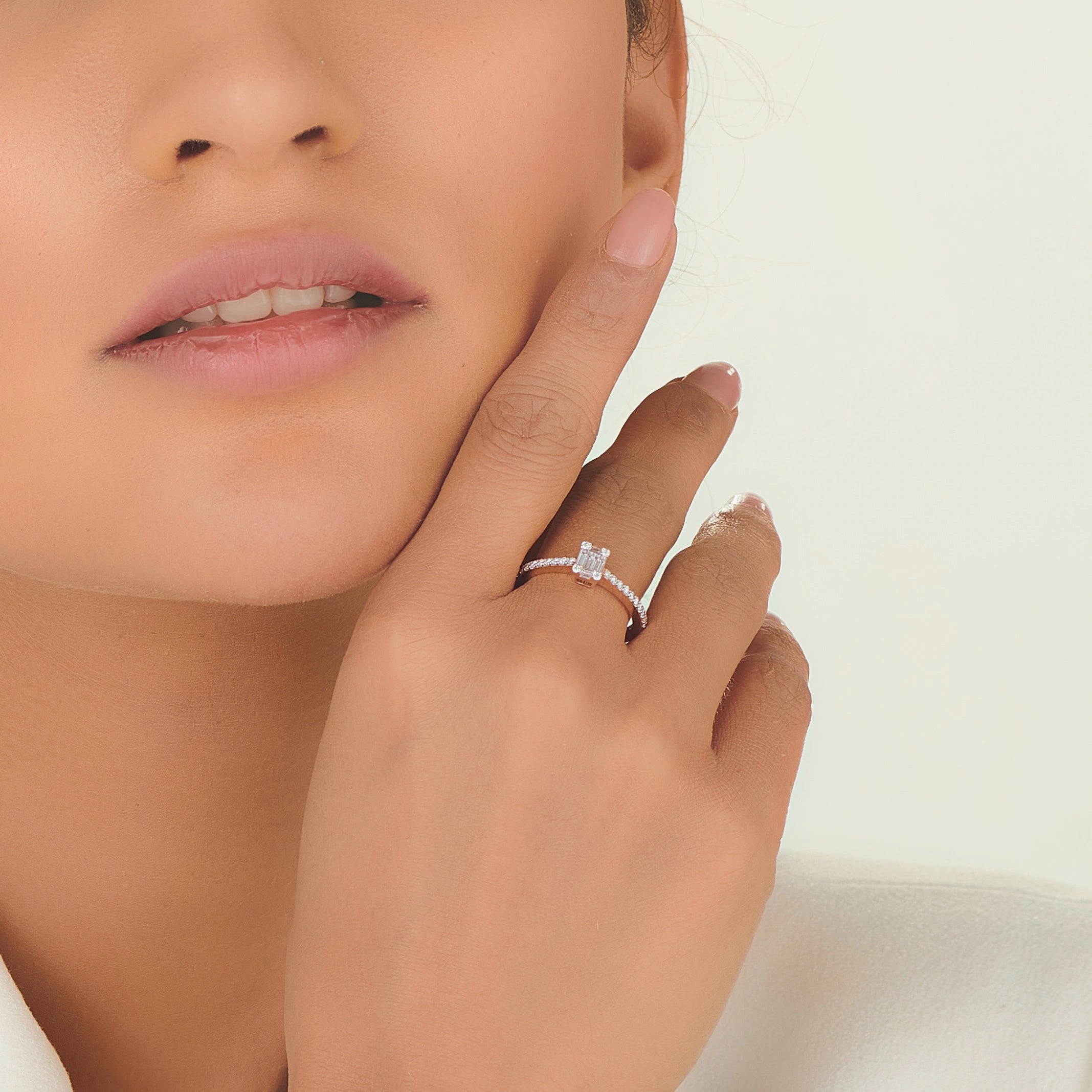 Rosé Luxe Emerald Solitaire Ring - Zen Diamond India