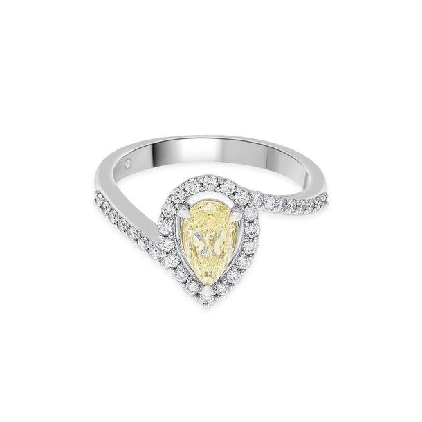 Solitaire Golden Glow Promise Ring - Zen Diamond India