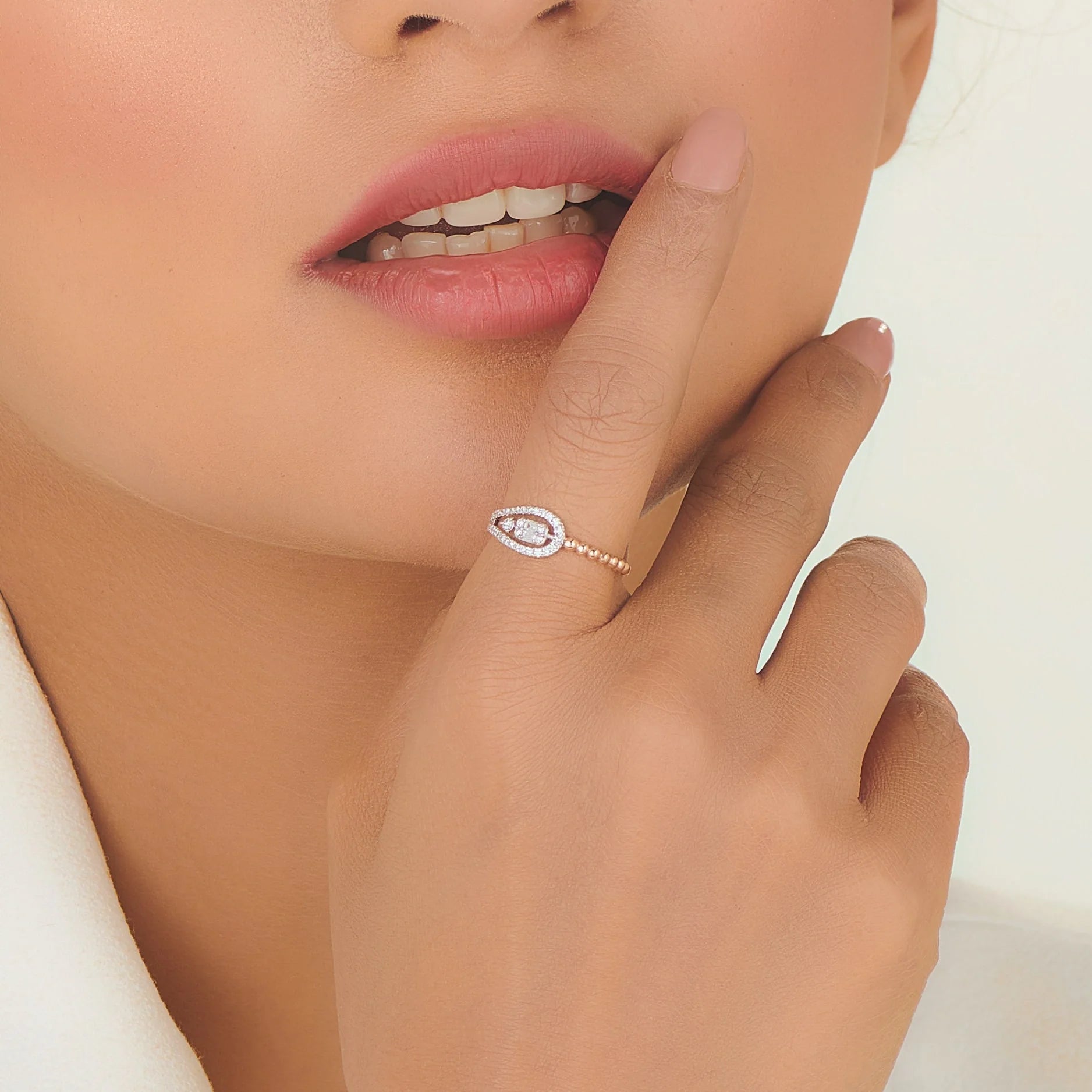 Boujee Round Bag Overlap Ring - Zen Diamond India