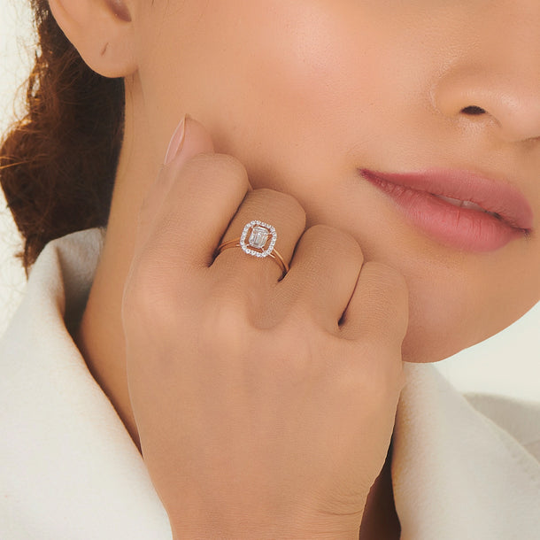 Rose Eclat Halo Ring