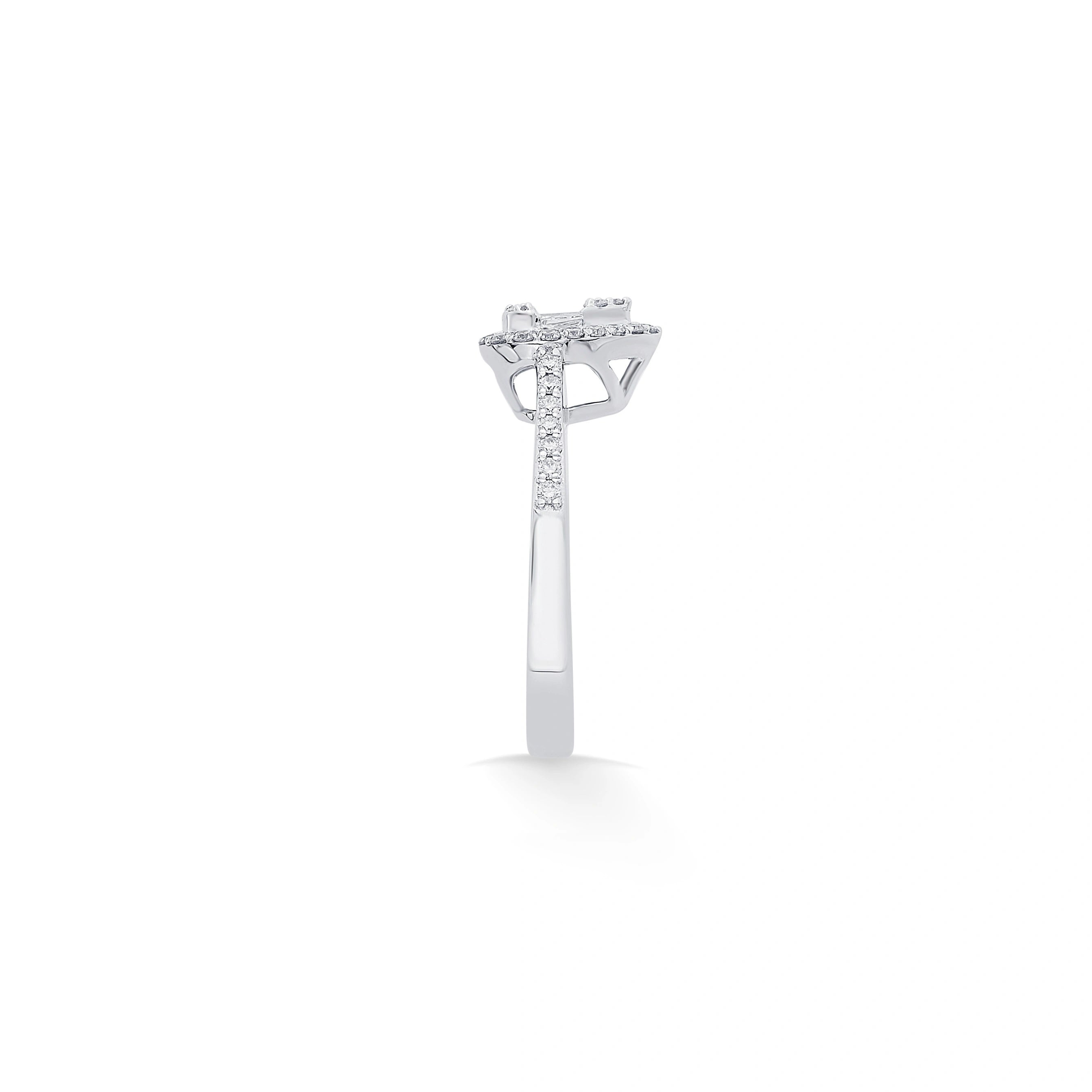 Heartlight Majesty Ring - Zen Diamond India