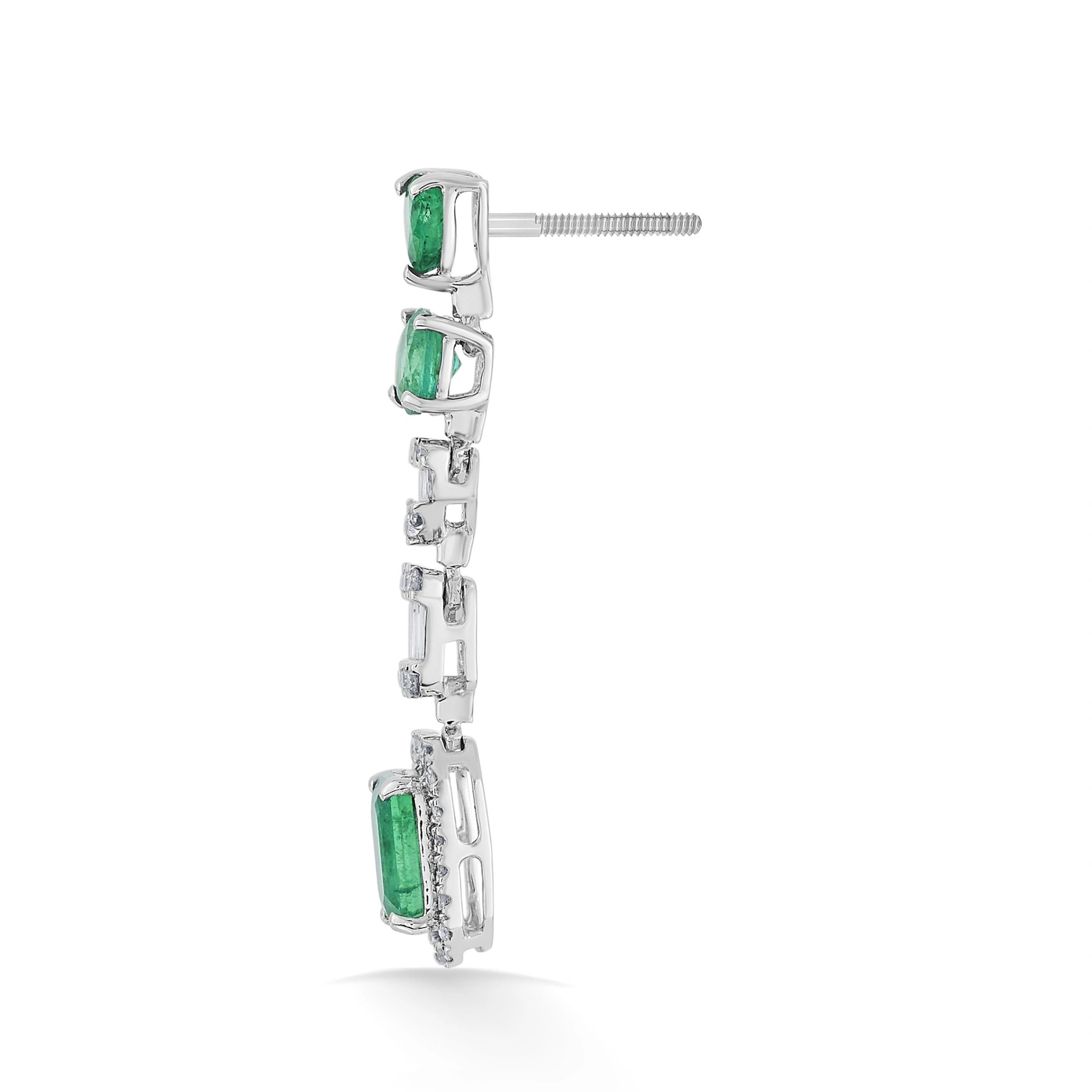 Tryst Emerald Affair Glow Earrings - Zen Diamond India